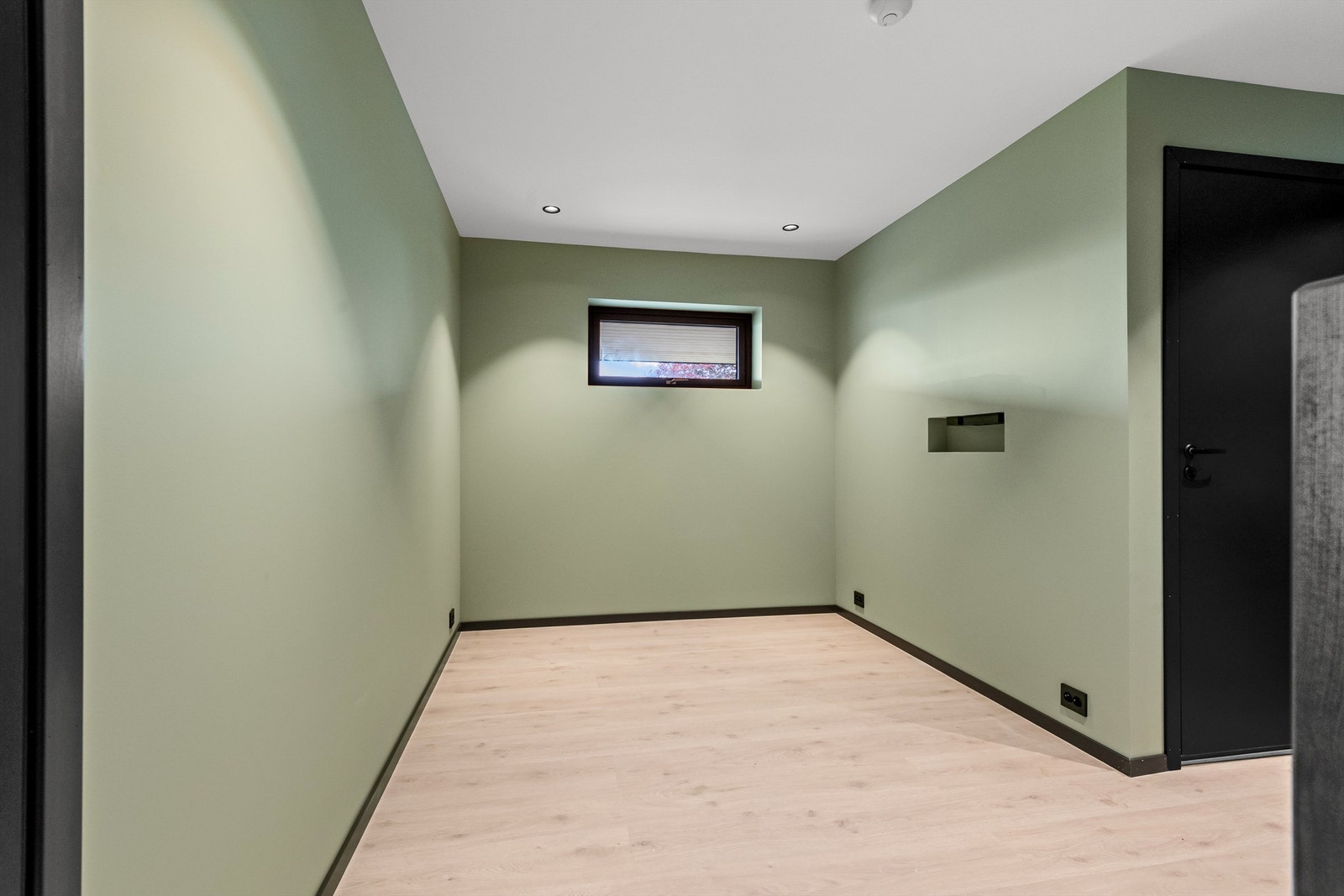 Gang i underetasjen Galleribilde