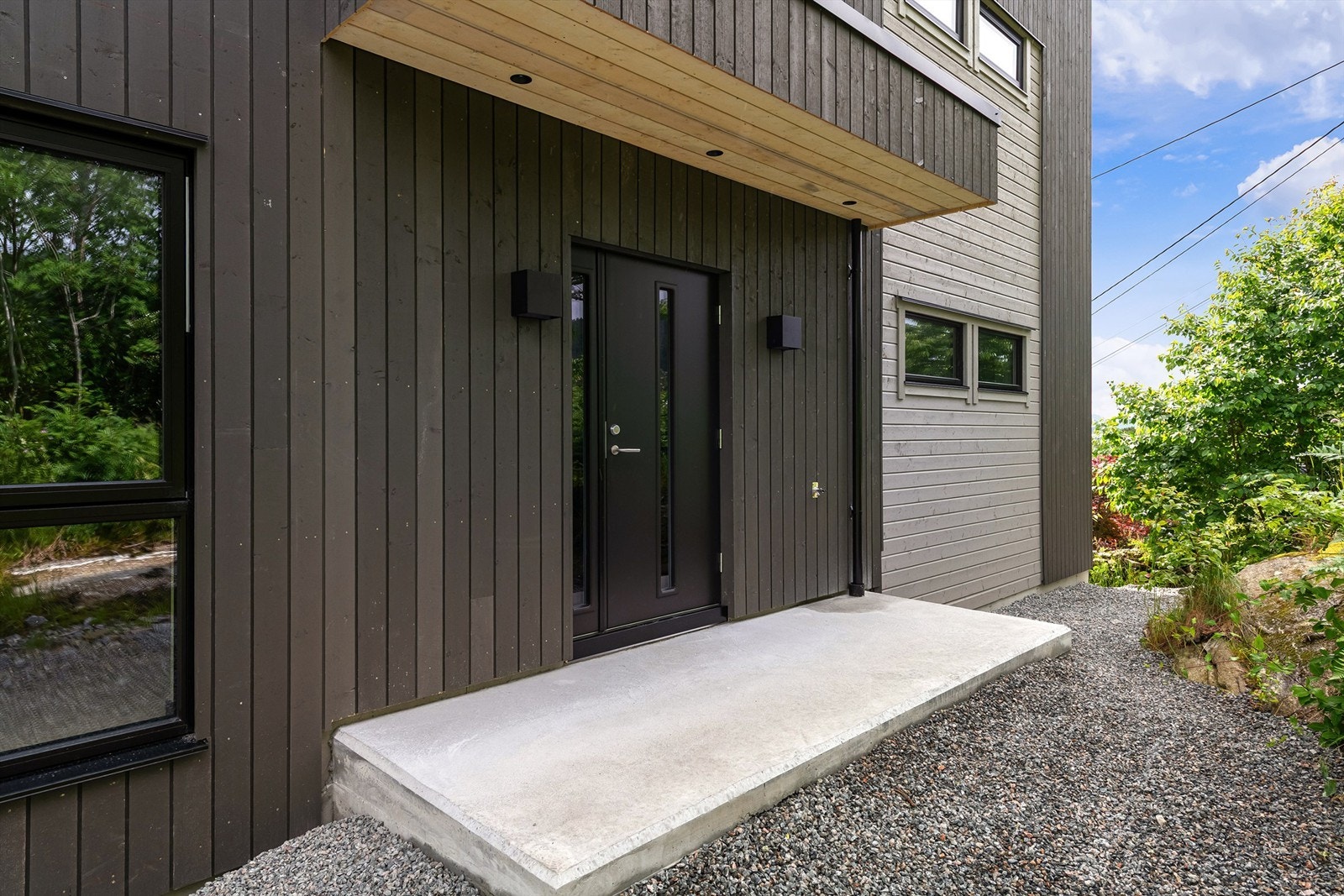 Inngangsparti mot nrod Galleribilde