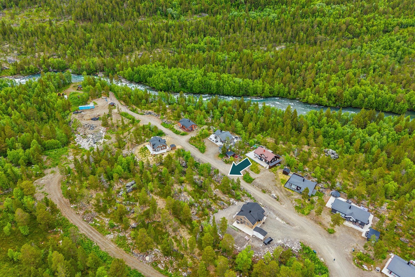 Attraktiv tomt beliggende i storslåtte naturomgivelser i vakre Junkerdal Galleribilde