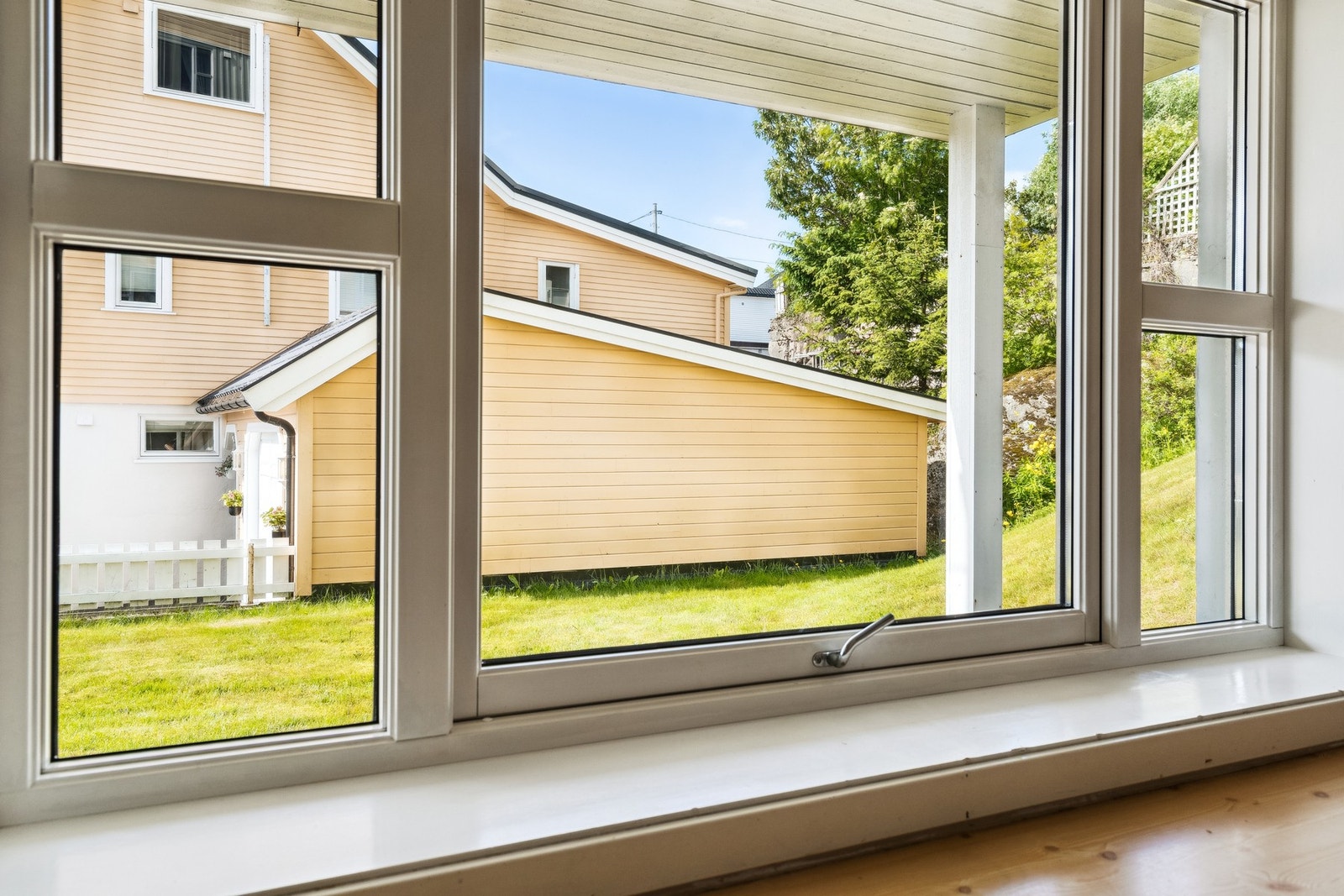 Utsikt fra kjøkkenet Galleribilde