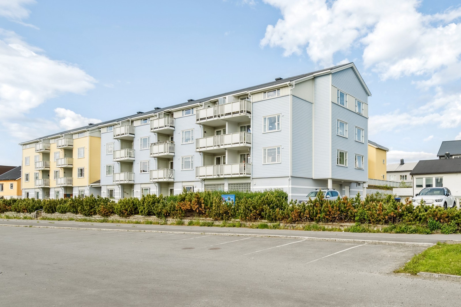 Borettslaget ligger i sentrum av Svolvær Galleribilde