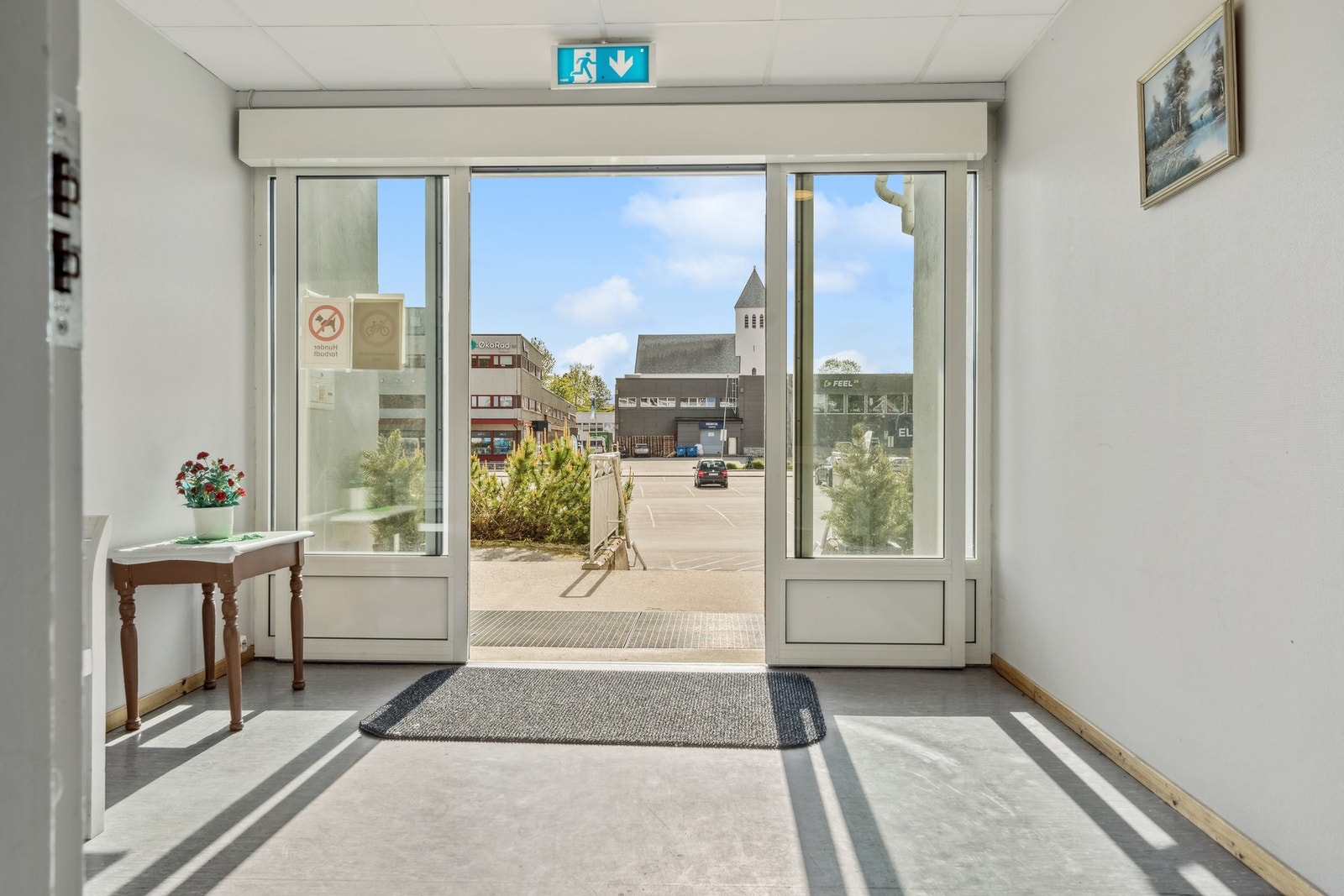 Hovedinngang fra borettslaget Galleribilde