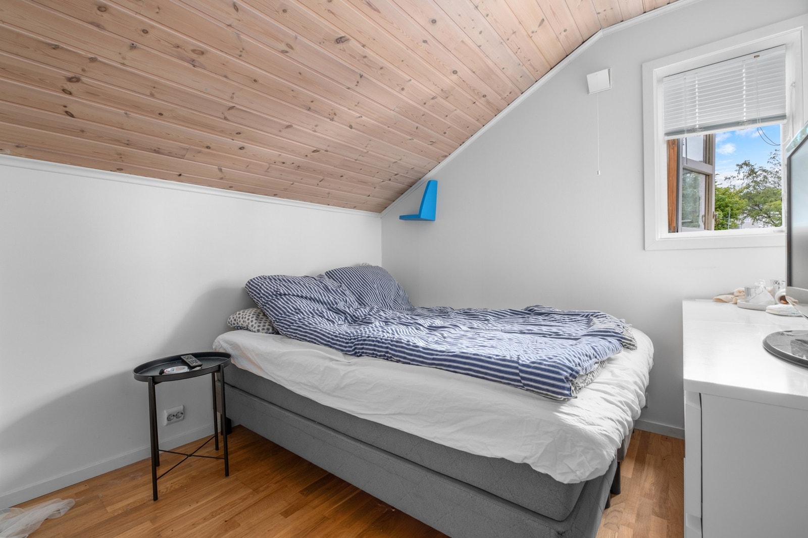 Boligens hoveddel har totalt 4 gode soverom på hhv. 8,5-, 9-, 14-, og 14,5 kvm. Galleribilde