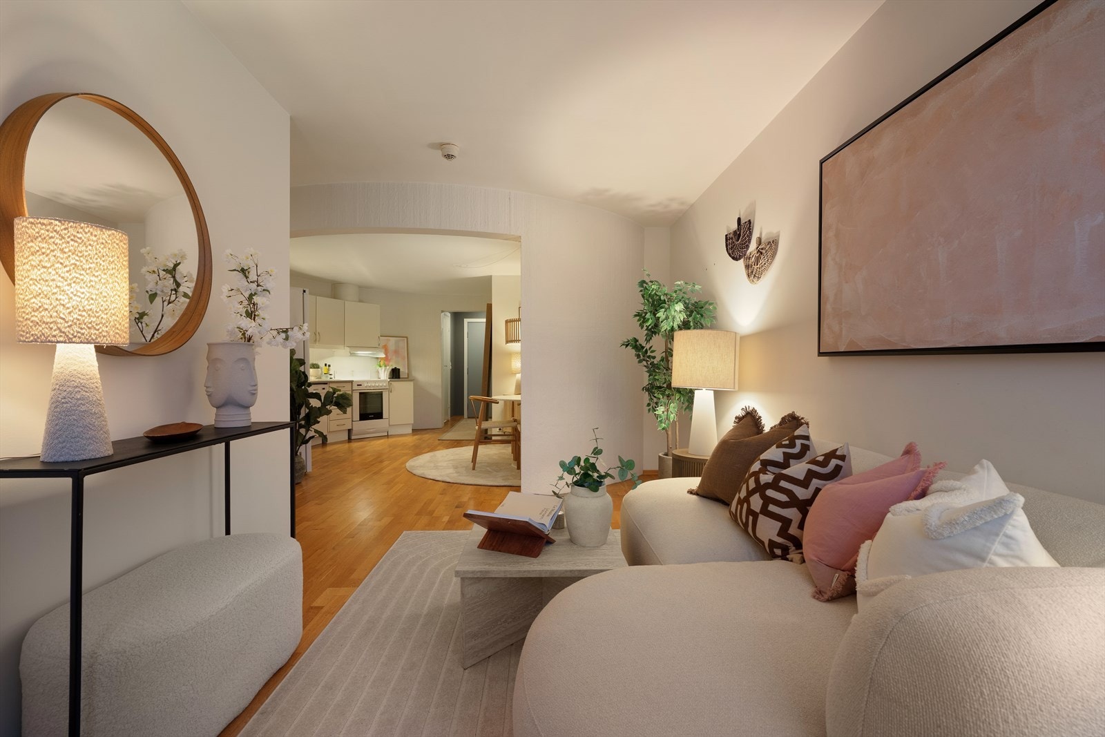 Stuen er boligens naturlige samlingspunkt. Galleribilde