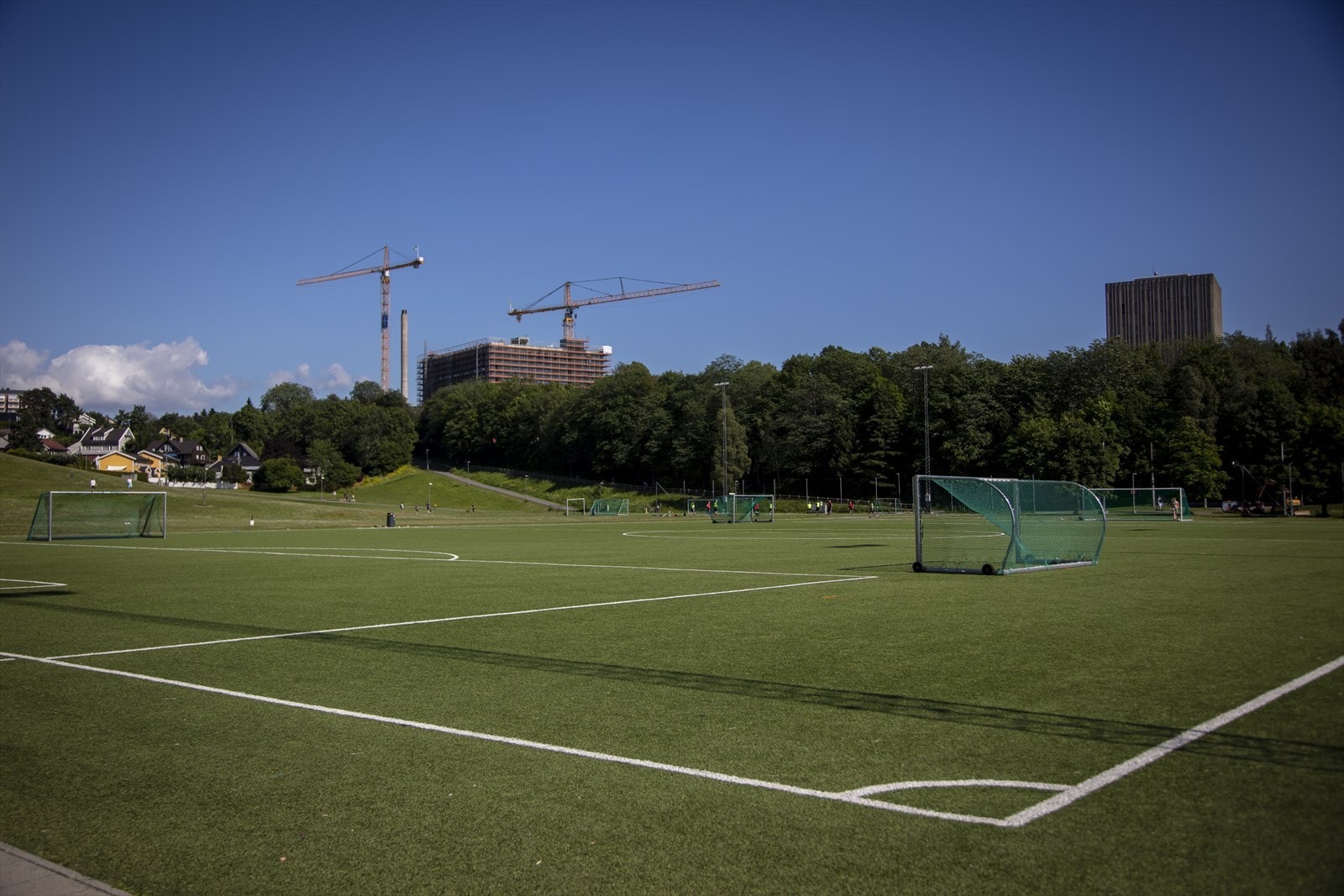 Muselunden ligger i umiddelbar nærhet med flere fotballbaner, ballparker, store grøntområdet og fresbeegolf. Galleribilde