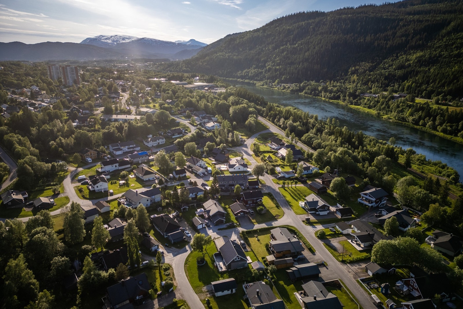 Nydelige omgivelser med åpent landskap, flotte turmuligheter og vakker utsikt i alle retninger. Galleribilde