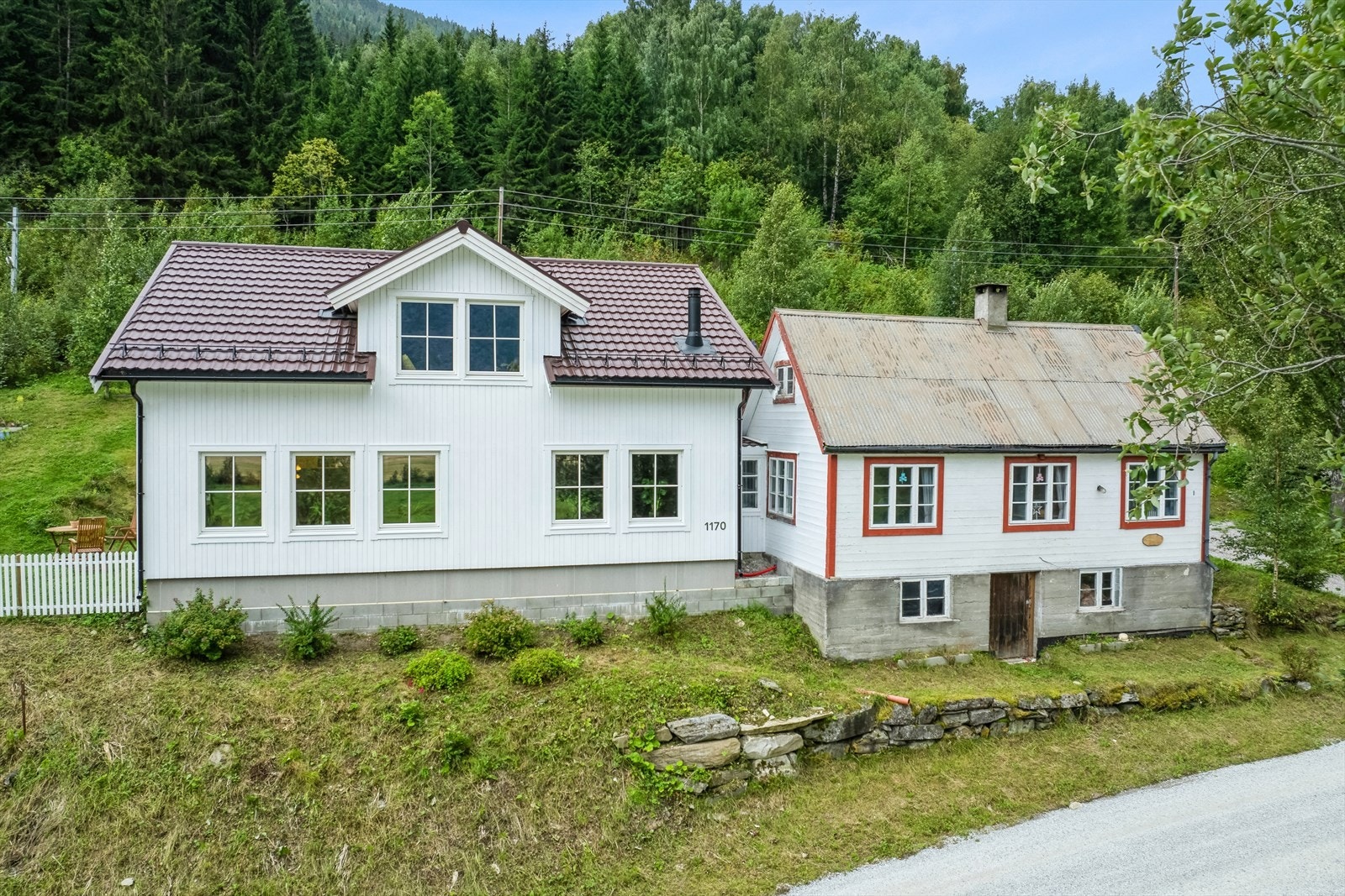 Velkommen til Selsvegen 1170 og 1172 Galleribilde