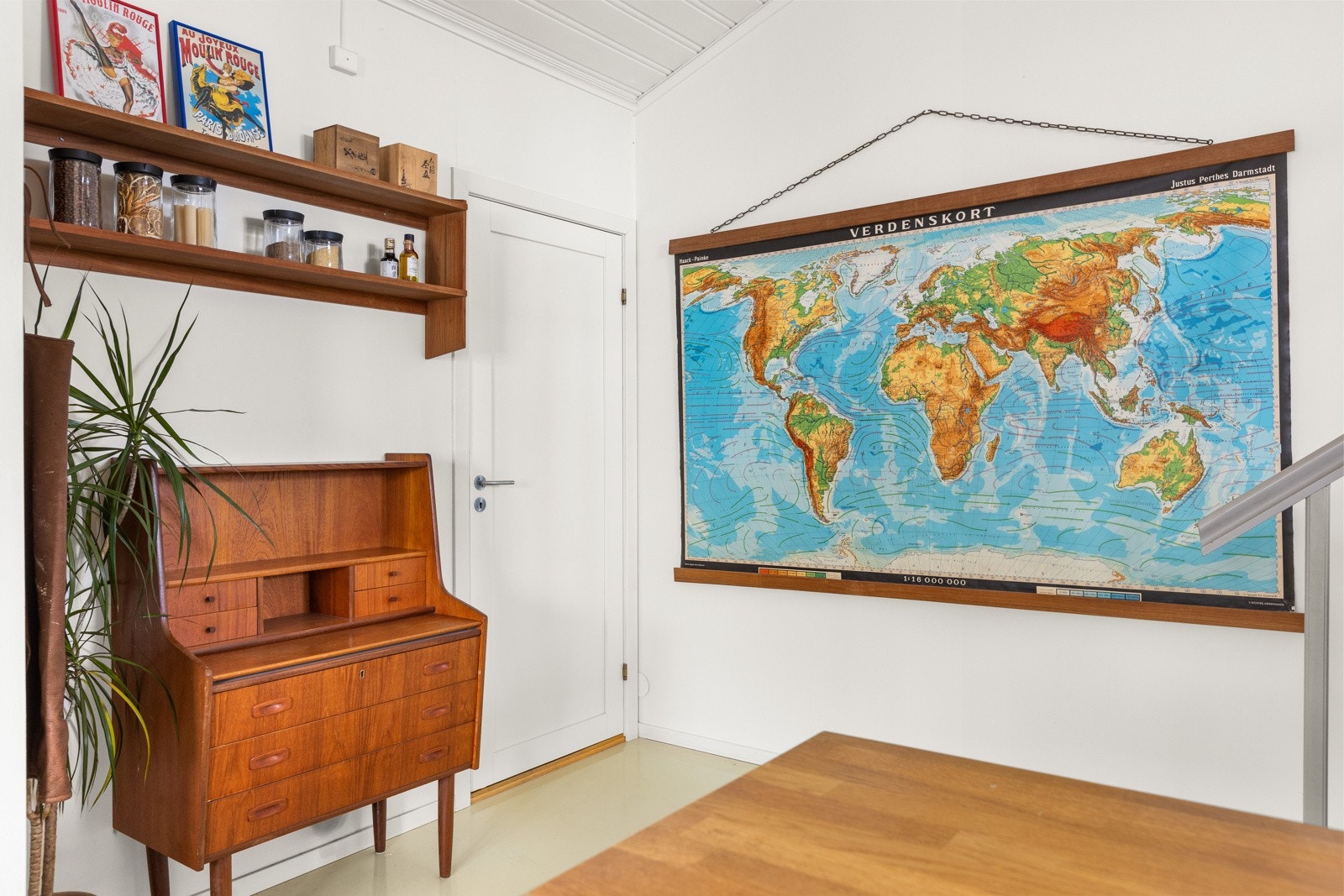 Kjøkken, detalj. Galleribilde