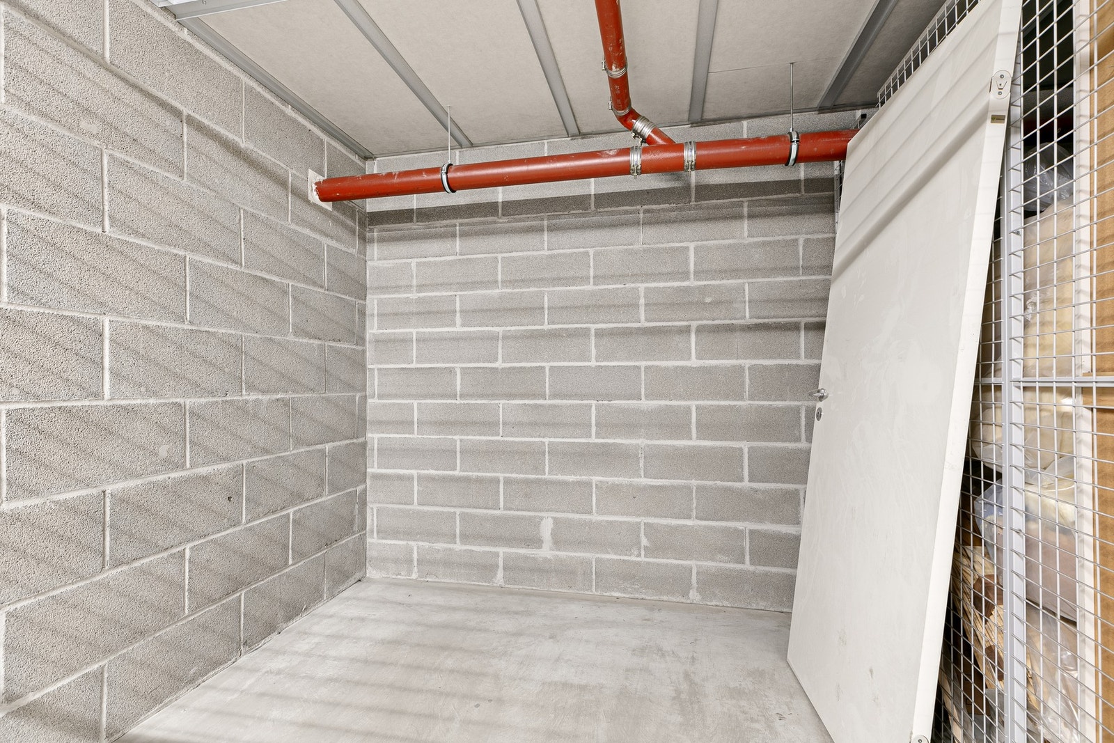 Egen bod i kjeller Galleribilde