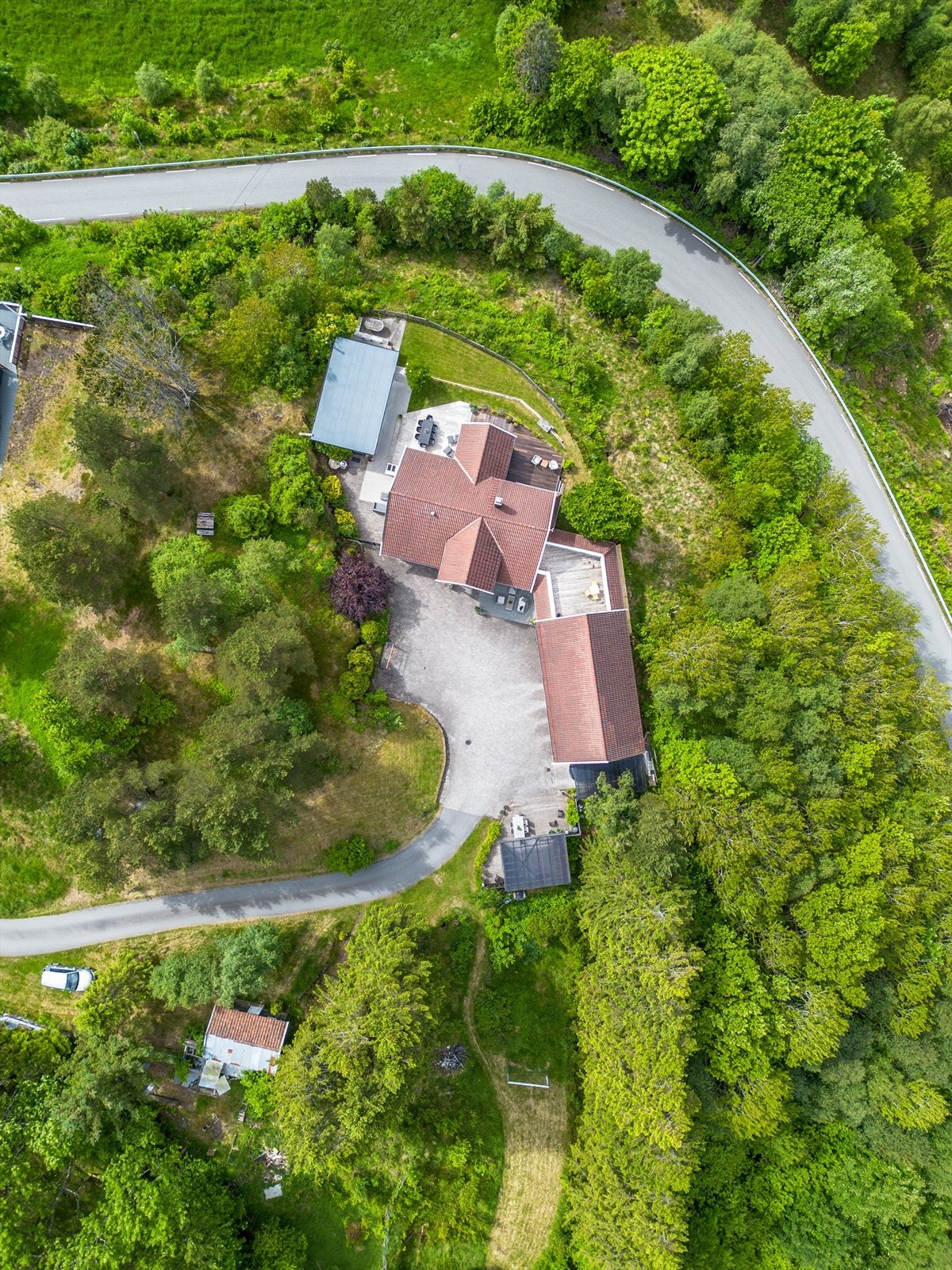 Oversiktsbilde over tomta. Galleribilde