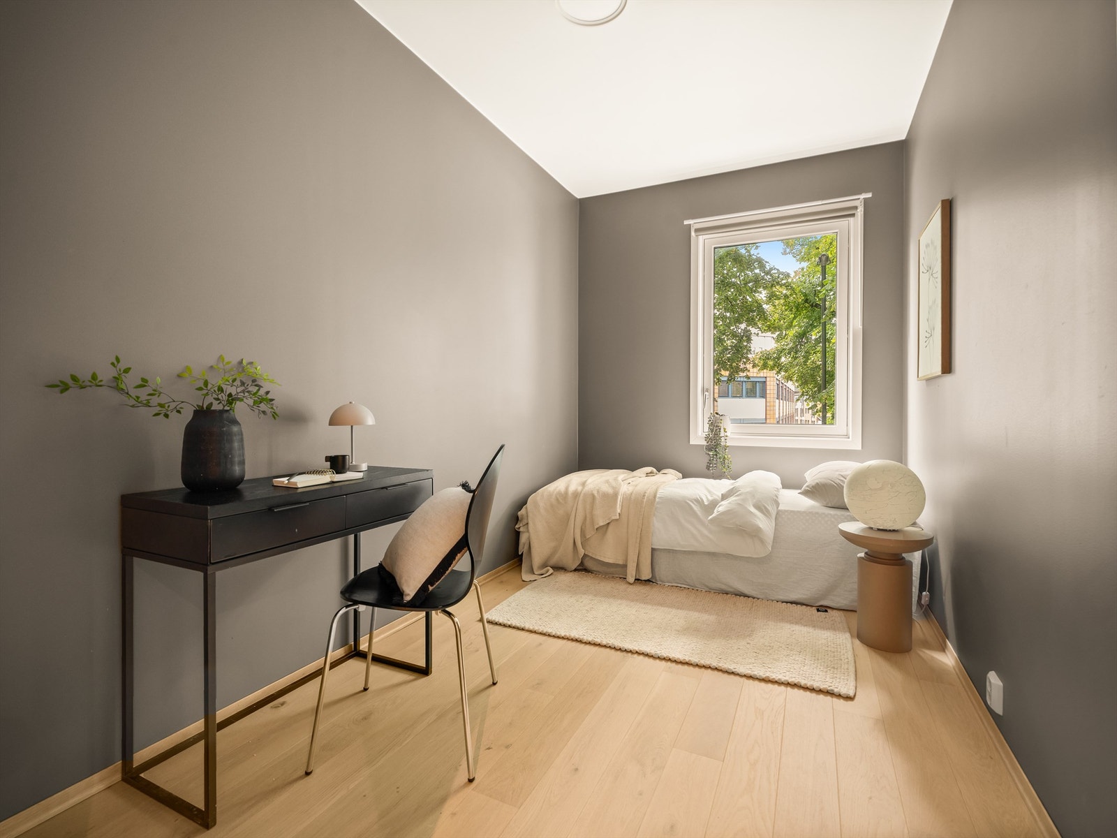 I barnerommene får familiens yngste god plass til lek og opphold i egne omgivelser. Galleribilde