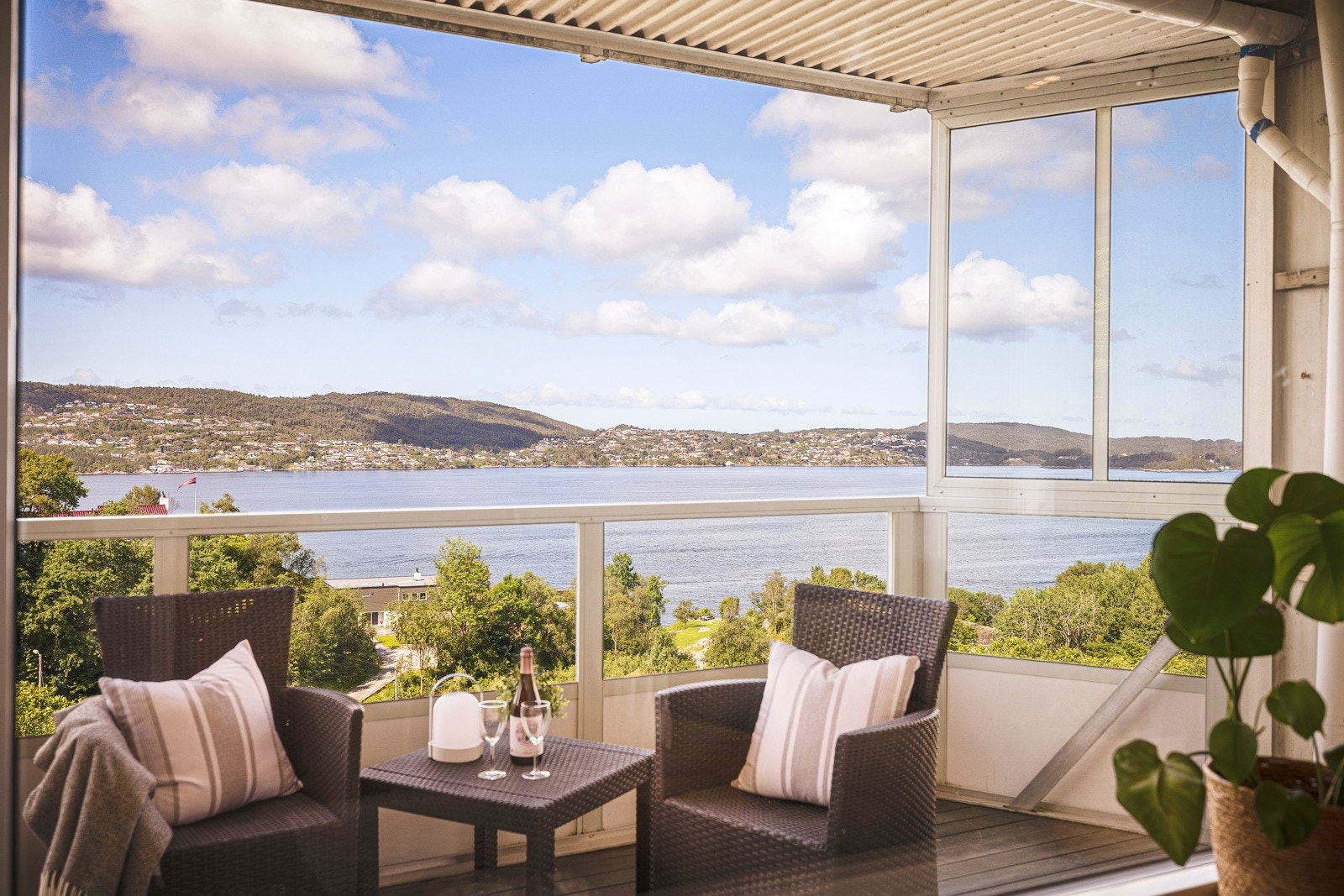 Privatmegleren v/ Bernt Helland har gleden av å presentere Helleveien 217! Galleribilde