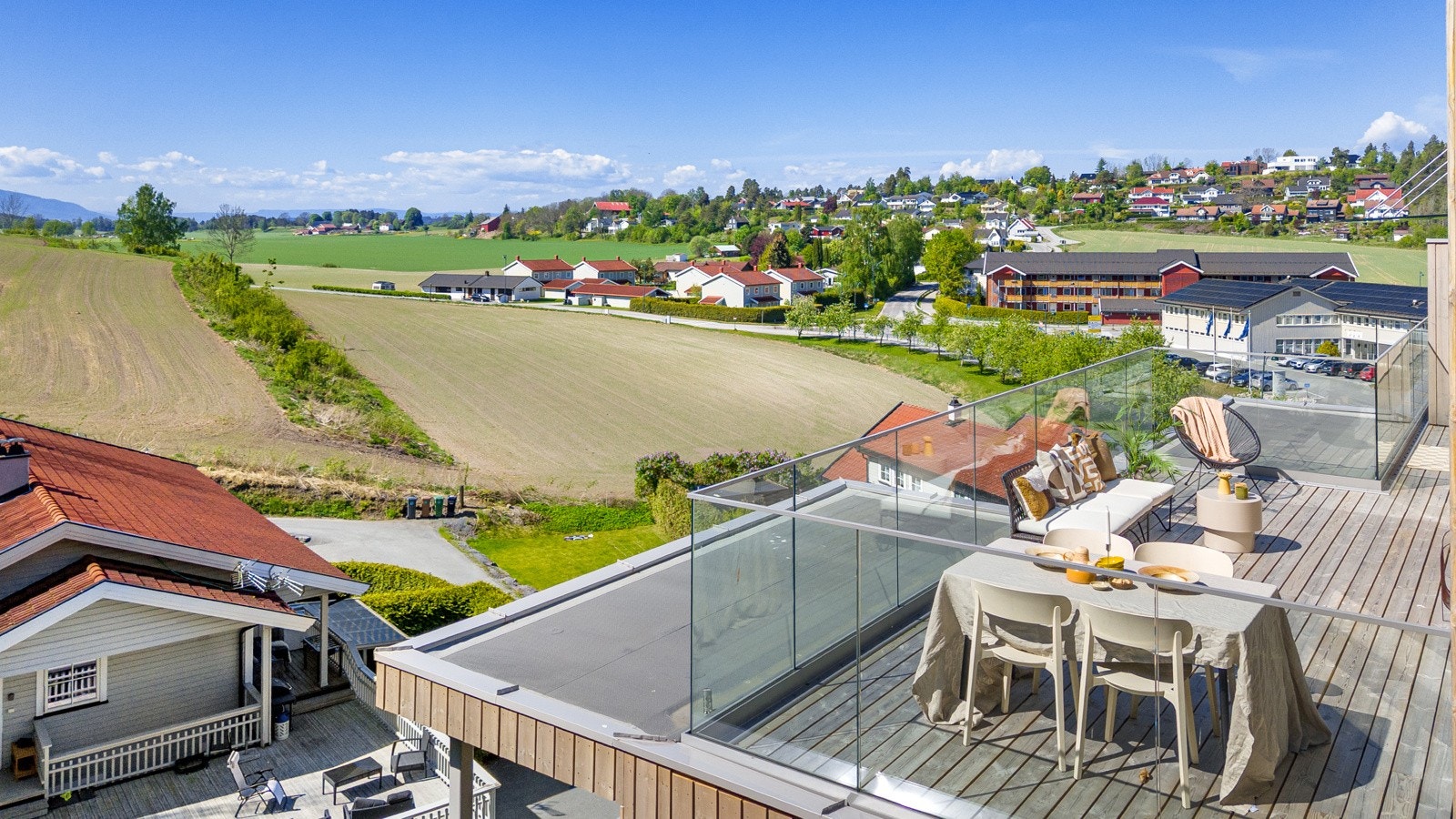 Utsitk fra takterrassen til leiligheten Galleribilde