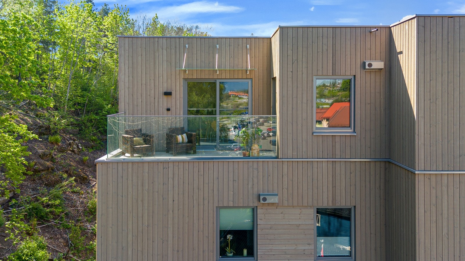 Takterrasse ved kjøkkensiden Galleribilde
