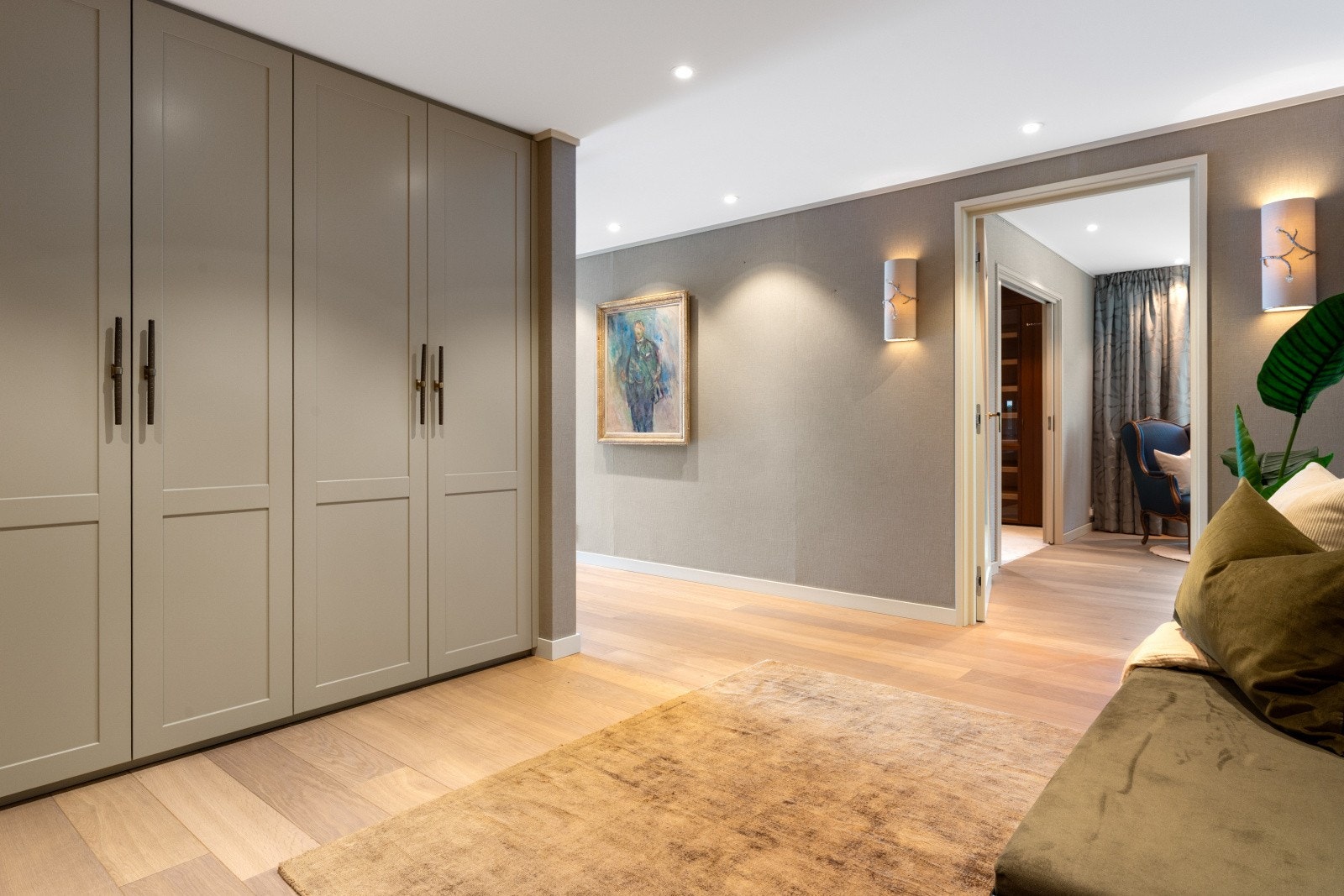 - Når man ankommer boligen er det ingen tvil om at dette er et særegent og svært kvalitetsrikt hjem - Galleribilde