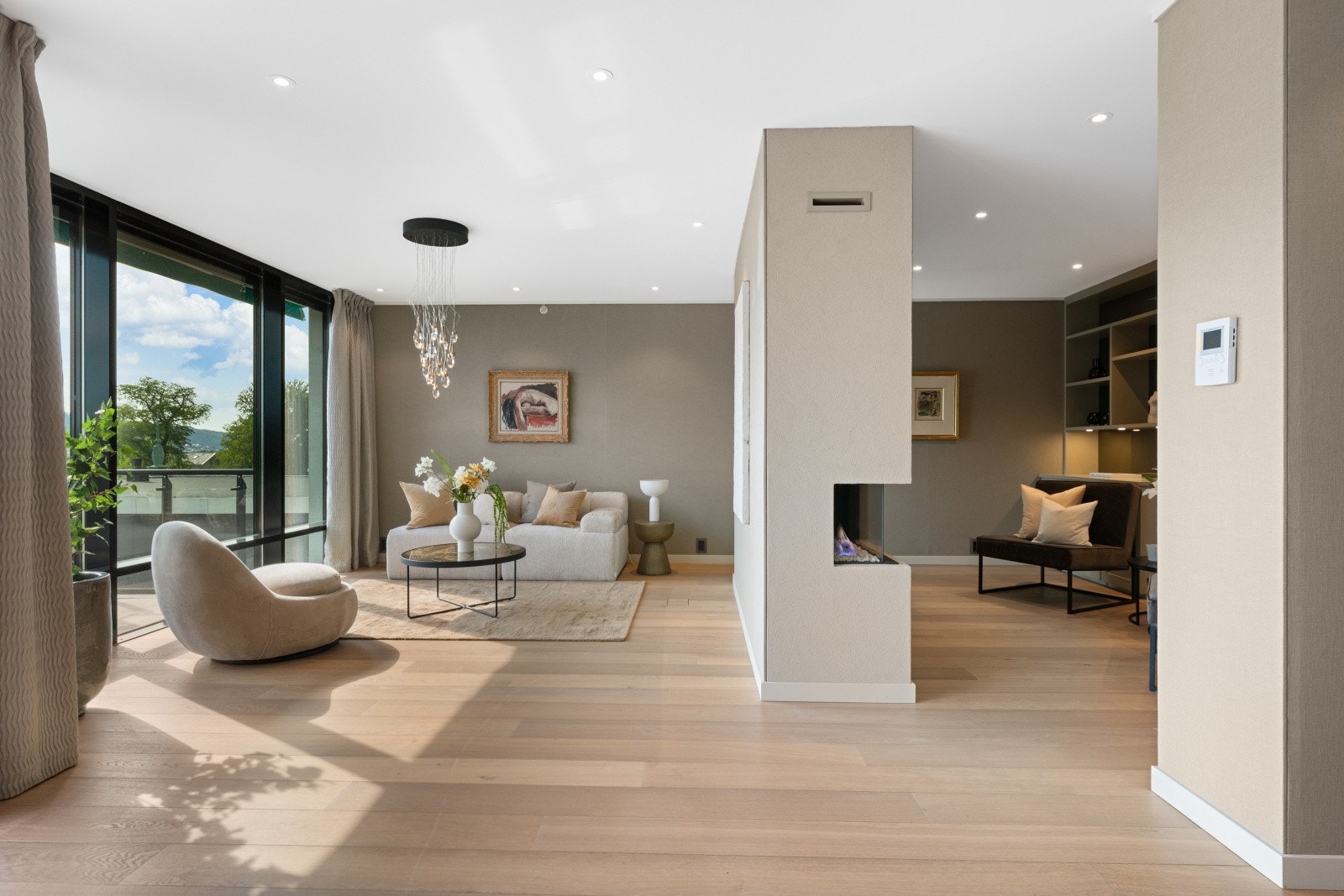 - Det er varmepumpe fra Daikin med aircondition fuksjon perfekt for et godt inneklima - Galleribilde