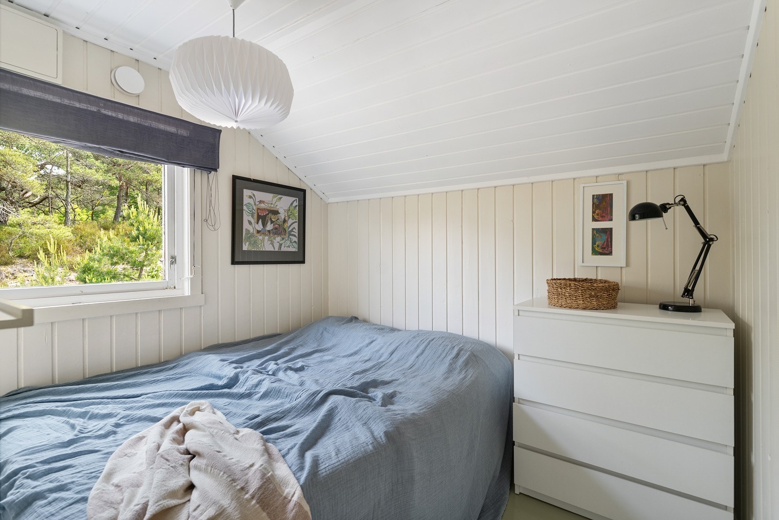 Soverom 3 av 3 - her er det innredet med en dobbelseng Galleribilde