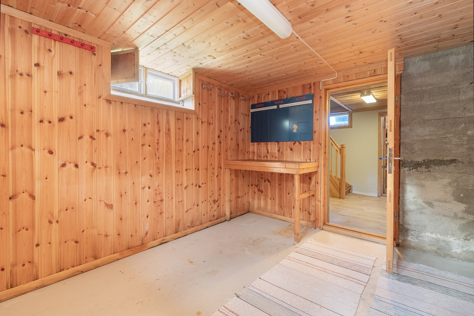 Verksted/bod i kjeller Galleribilde