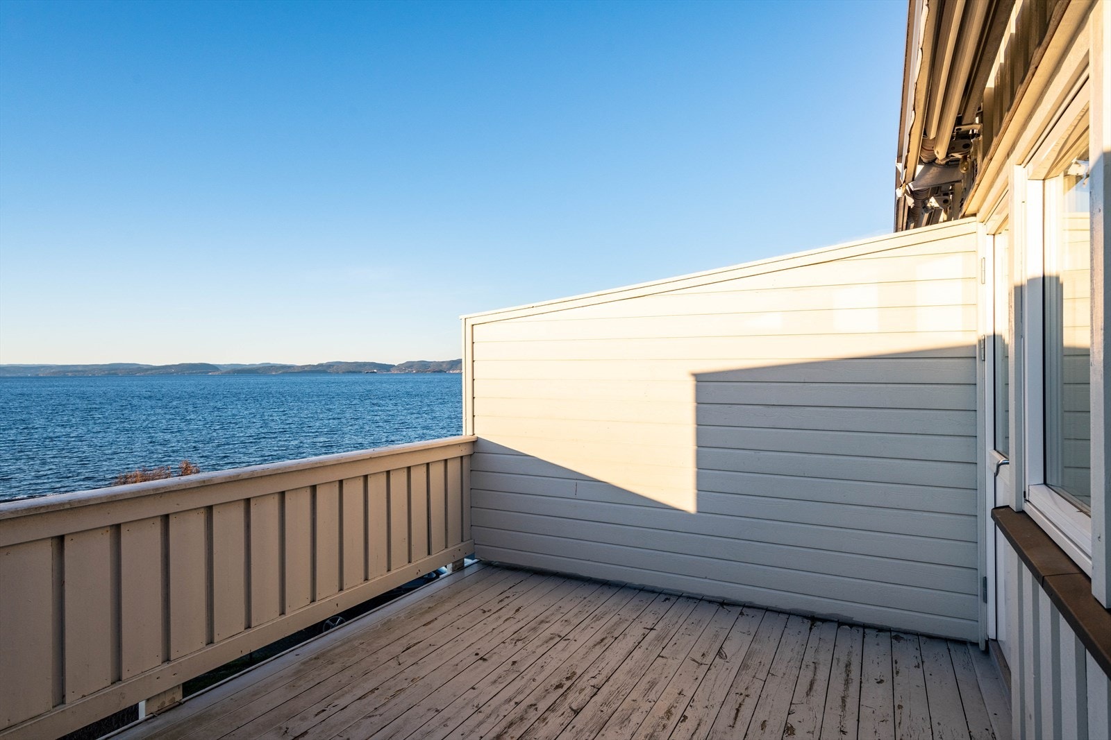 Utsikt fra terrasse i 2 etg. Galleribilde