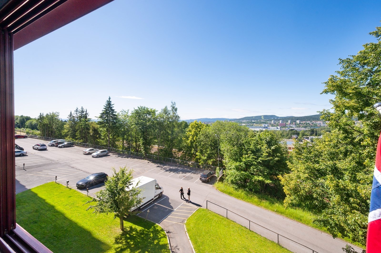 Innglassingen forlenger brukssesongen, og vinduene kan åpnes eller lukkes etter behov. Galleribilde