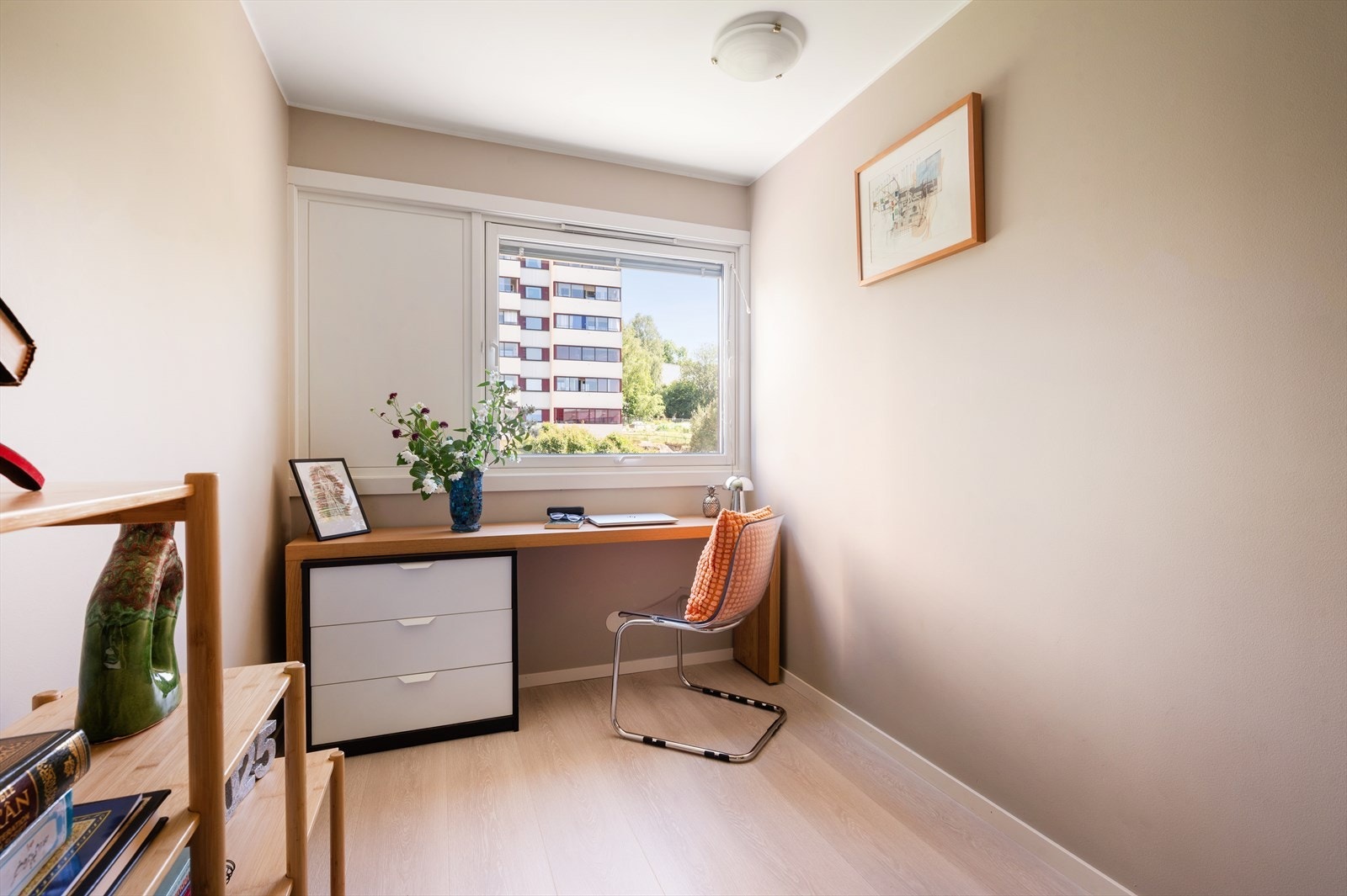 I 2024 ble samtlige soverom oppusset, inkludert maling av vegger, innerdører og vinduer. Galleribilde