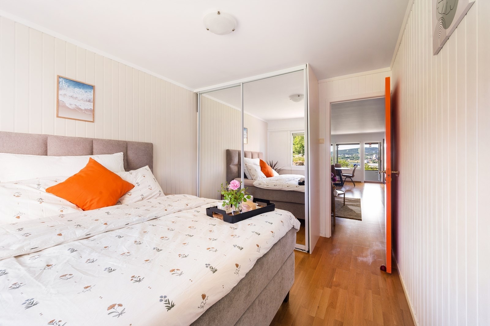 Boligen har tre gode soverom, så her er det plass til en større familie. Galleribilde