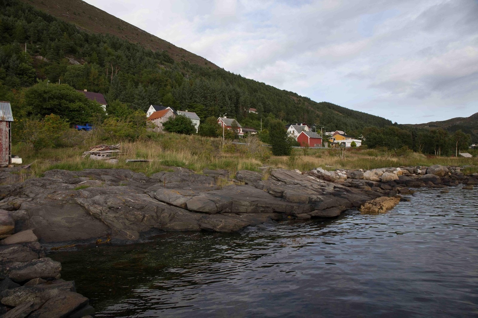 Fra kaia mot bygda | Foto: Selger Galleribilde