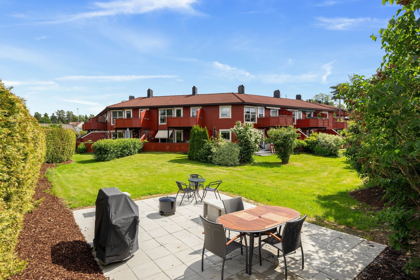 Bålpanne og grillplass for hygge Galleribilde