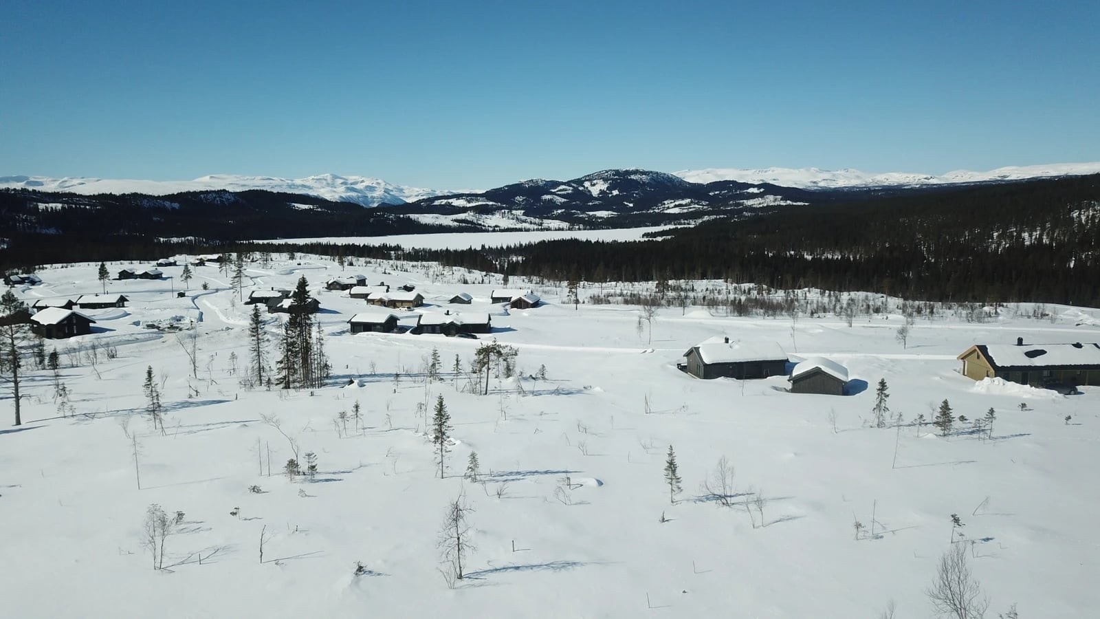Her kan du bygge hytte fra Saltdalshytta. Robølshovda er et fantastisk område med kort vei til Beitostølen, Jotunheimen. Fantastiske ski, jakt, tur og fiske muligheter i umiddelbar nærhet. Galleribilde