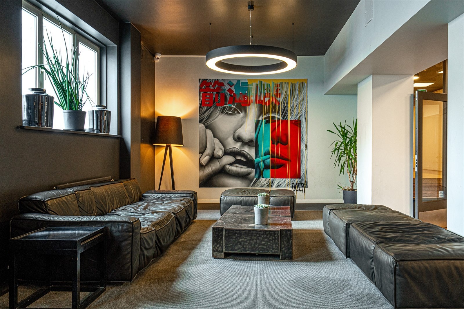 Sameiet har unike fellesarealer med lounge, spillrom og takterrasse med flott utsikt Galleribilde