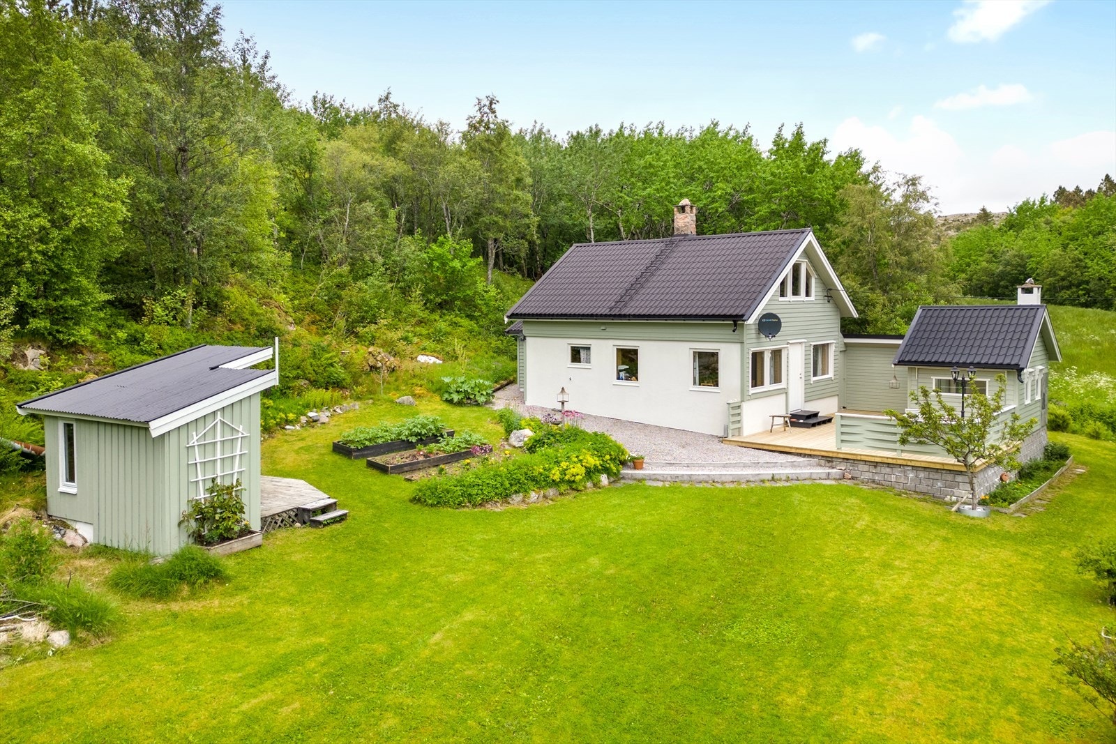 Aktiv eiendomsmegling v Anniken E Waagø har gleden av å presentere Sandvikveien 129 Galleribilde