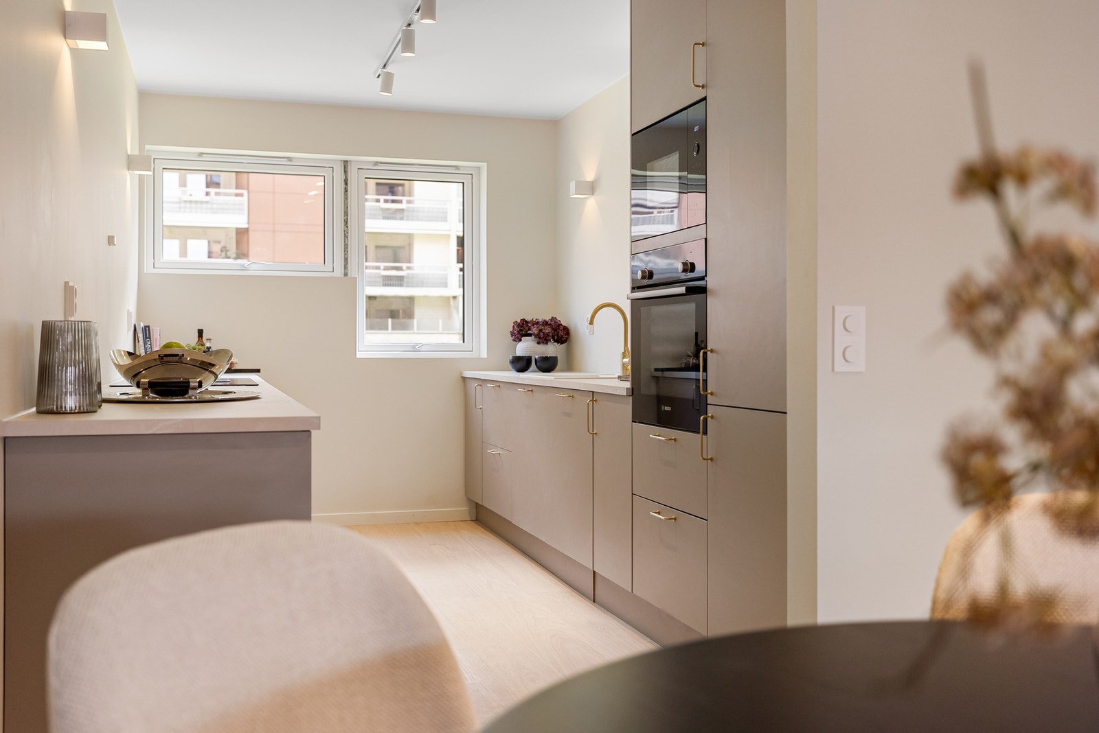 Nytt, lekkert kjøkken fra danske HTH i 2025. Galleribilde