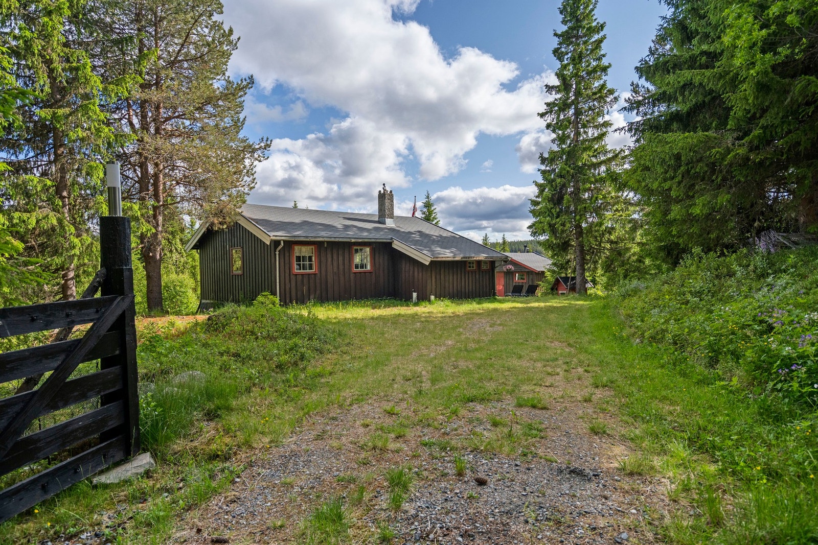 Innkjørsel Galleribilde