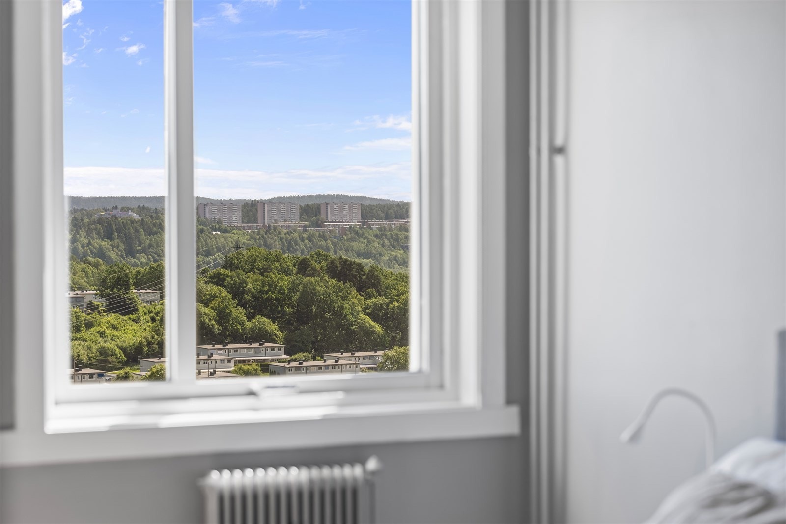 Utsikt fra soveromsvindu. Galleribilde