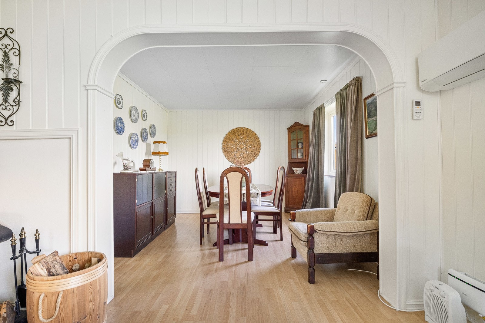 Hus 2 - Stue - 2 - Espen Mills Galleribilde