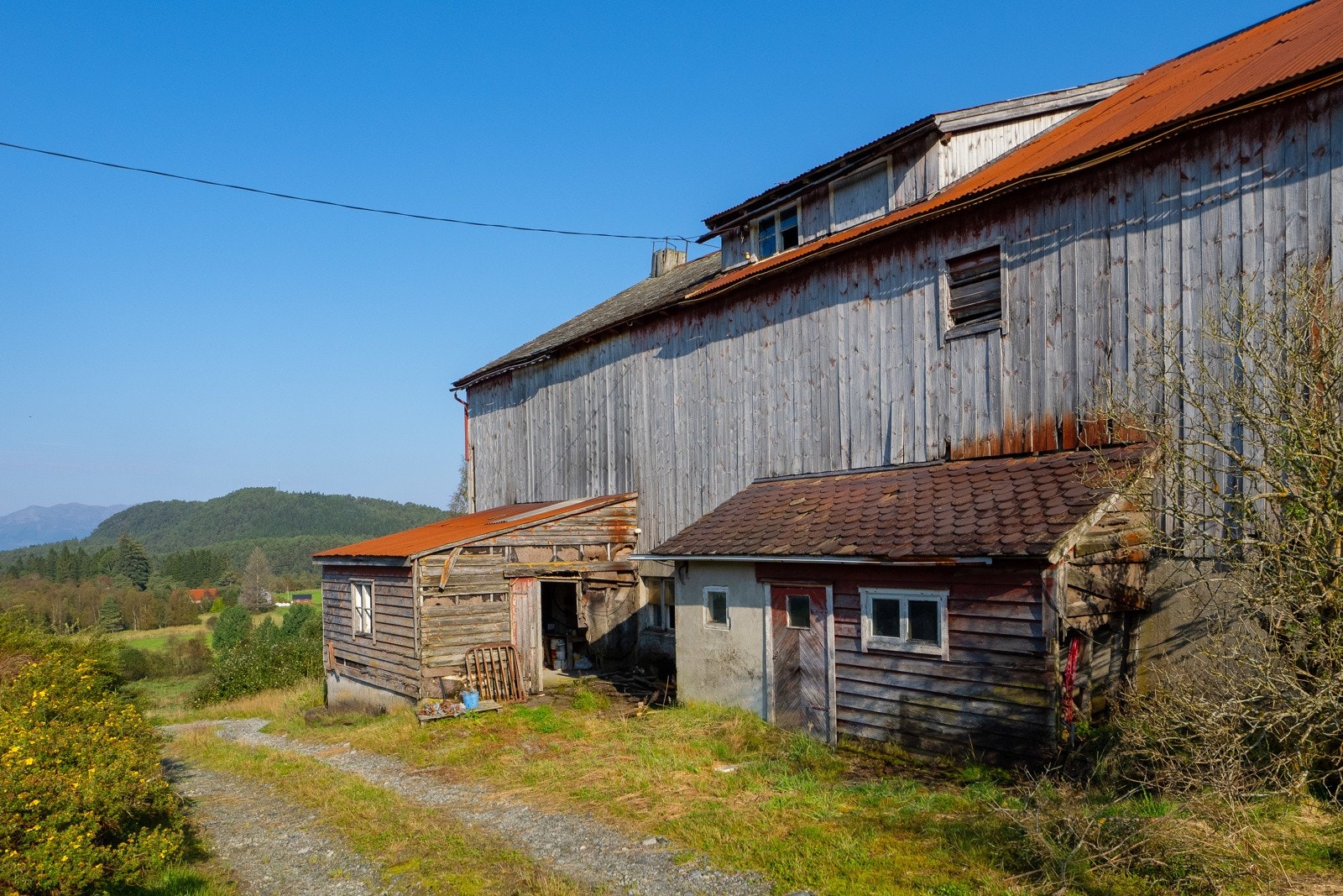 Driftsbygning 2 - 3 - Espen Mills Galleribilde