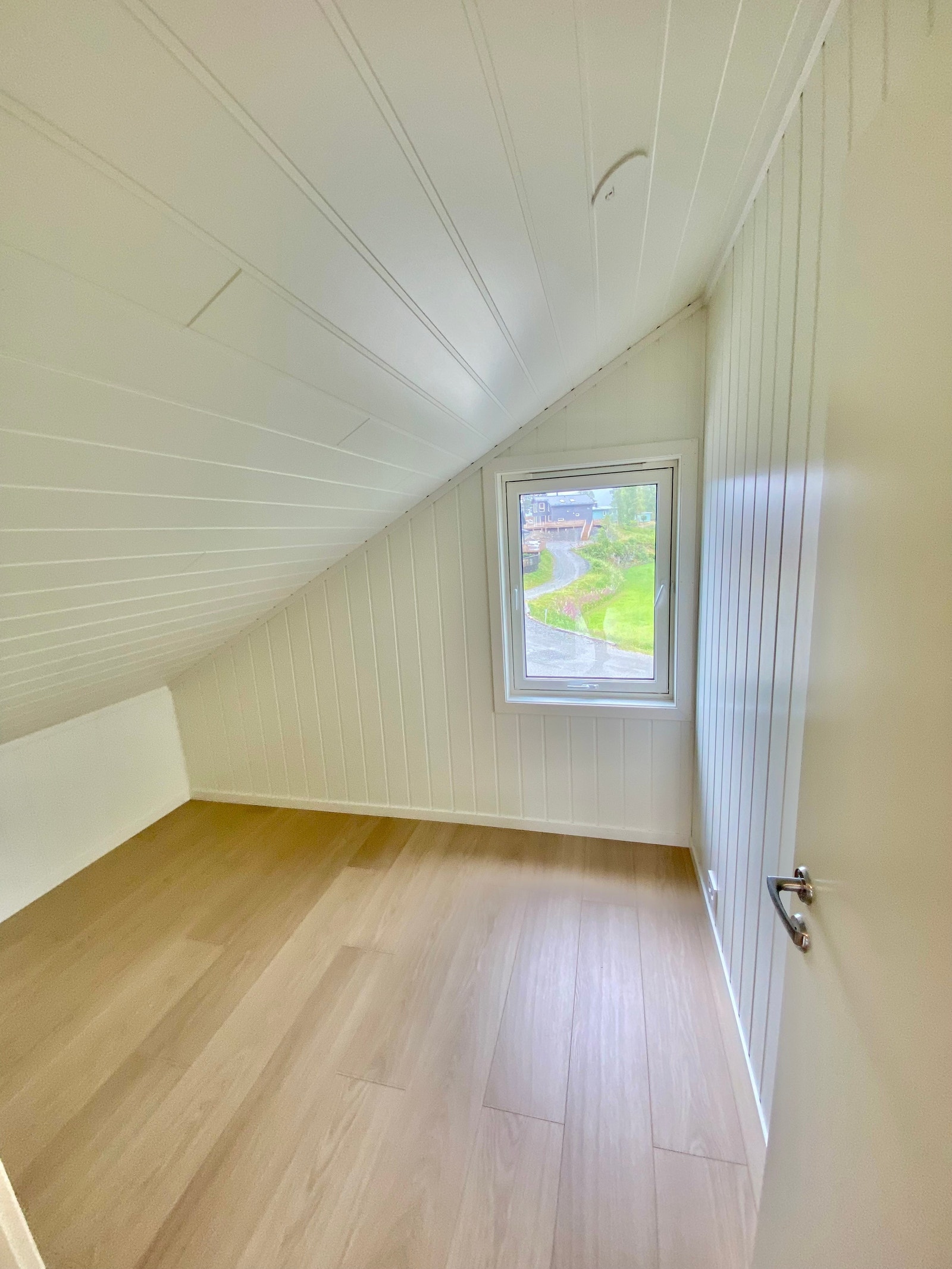 Soverom nr 2 på loftet. Galleribilde