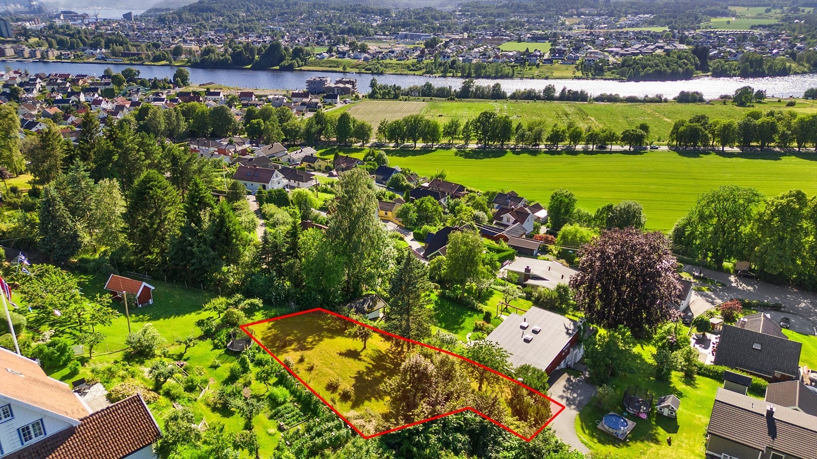 Dette er en sjelden mulighet på Breidablikk! Unik utsiktstomt med en svært attraktiv beliggenhet Galleribilde