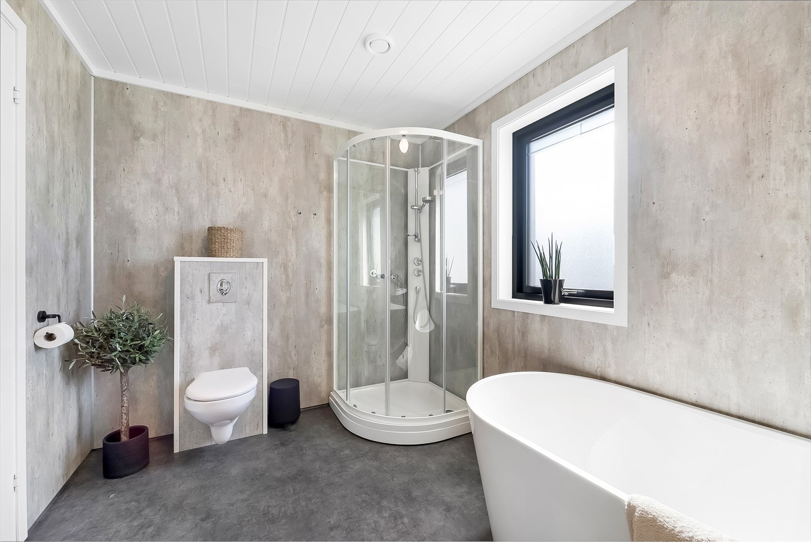 Godt bad med en god plassering i huset. Galleribilde