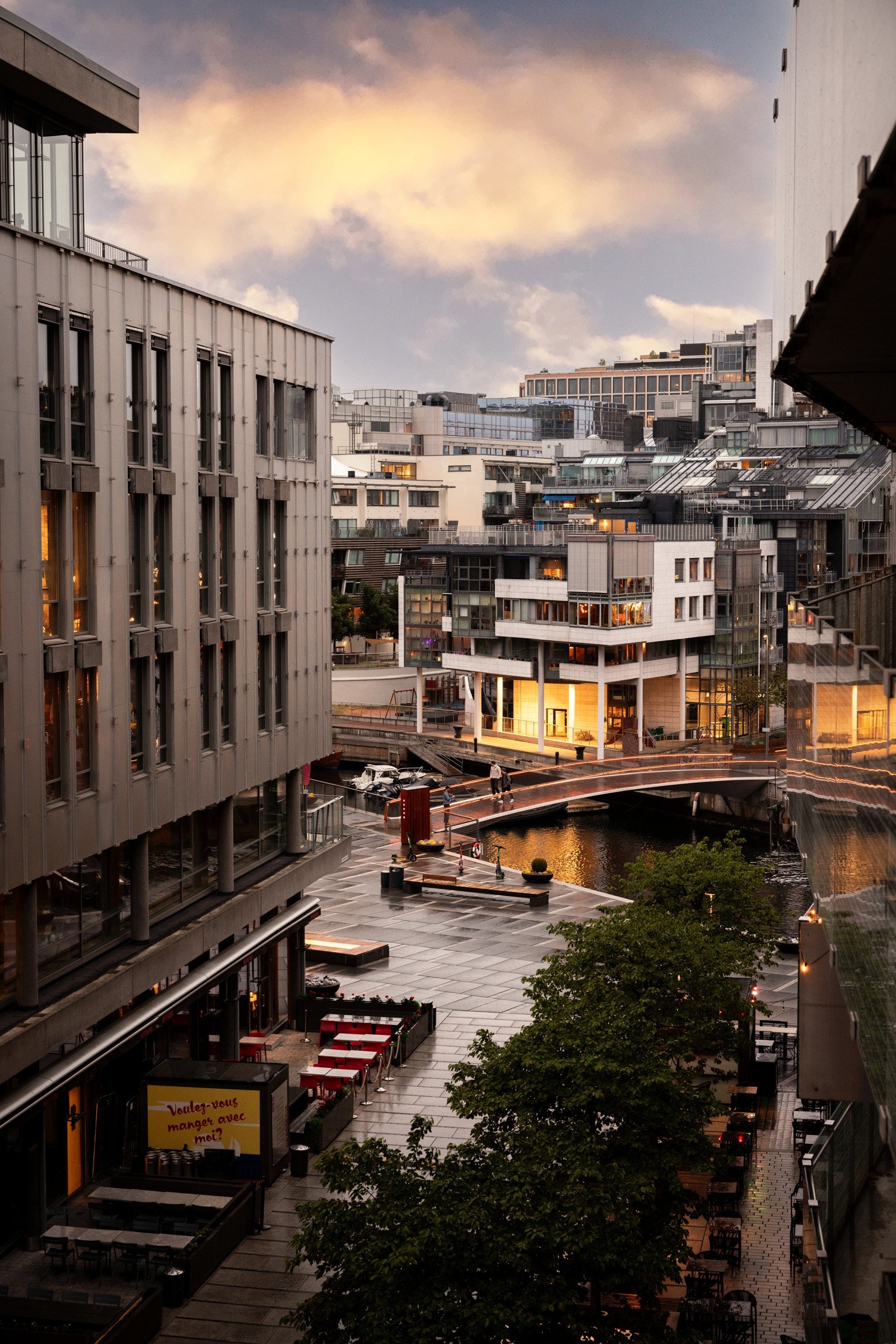 En innbydende og innholdsrik 4-roms selveierleilighet over 2 etasjer med heisadkomst og attraktiv beliggenhet på Tjuvholmen Galleribilde