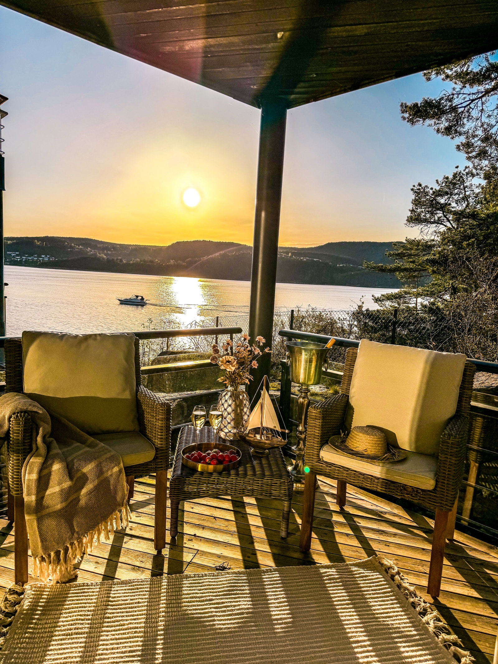 Utsikt fra terrassen. Galleribilde