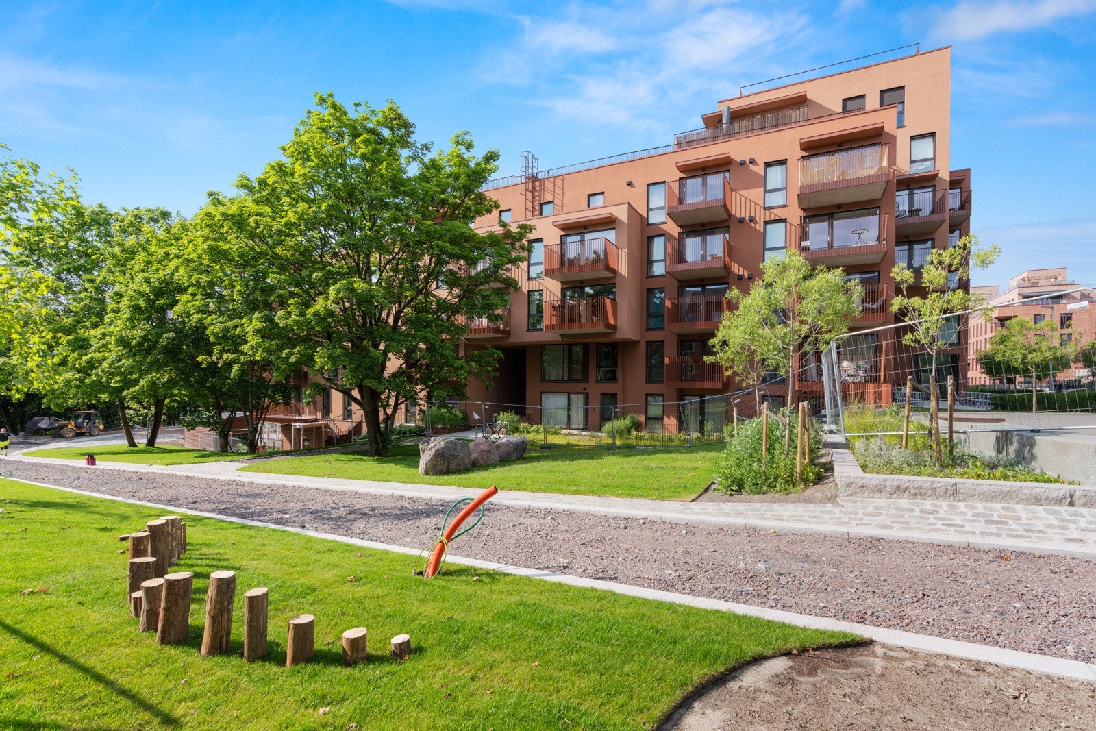 Fasade - flott beliggenhet innerst i blindvei Galleribilde