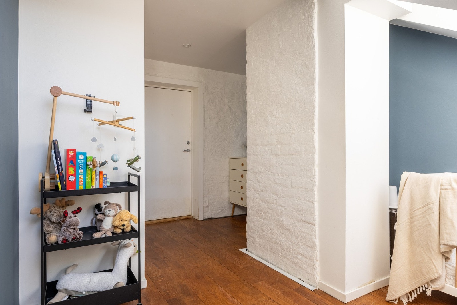 Legg merke til den gode takhøyden. Galleribilde