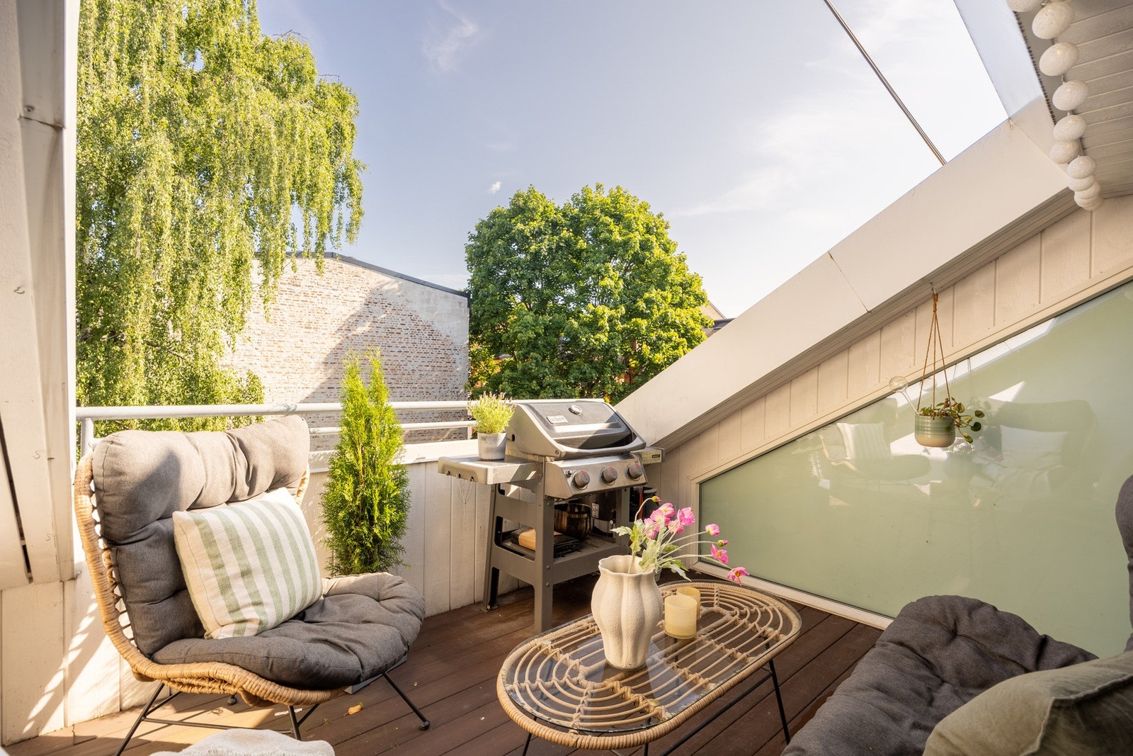 God plass til ønsket utemøblement. Galleribilde