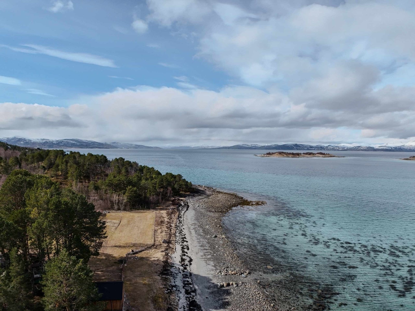 Nærhet til flotte områder ved sjøen Galleribilde