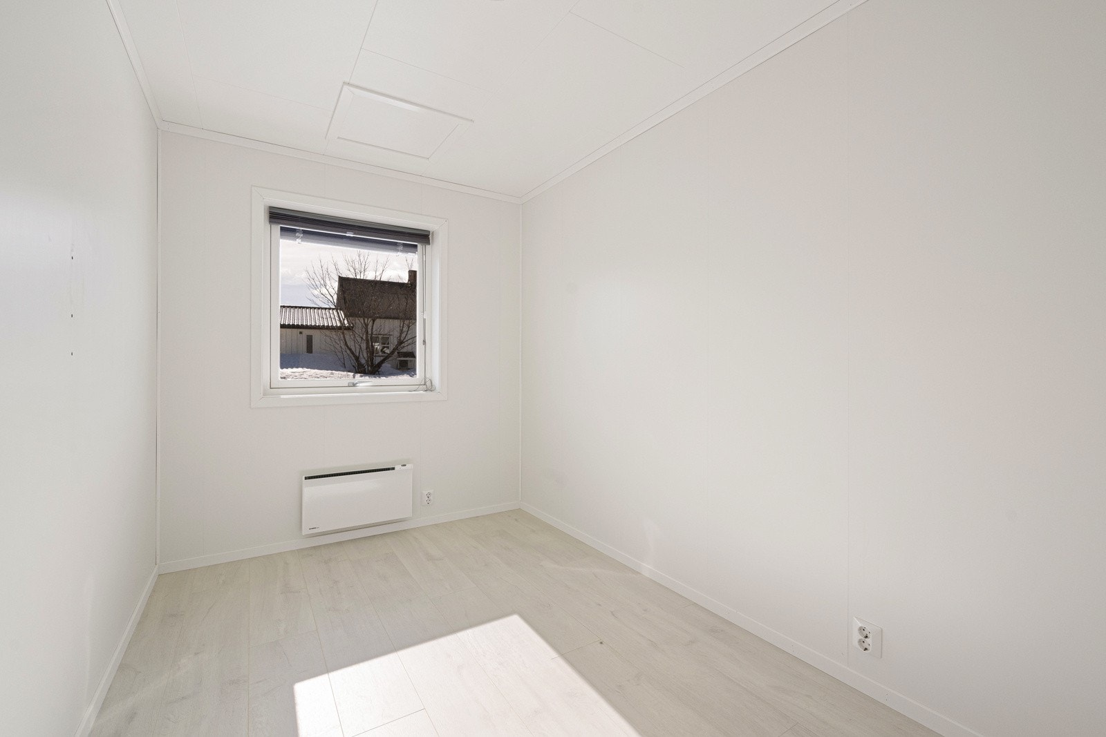 I tillegg finnes du 2 soverom som passer perfekt som barnerom / gjesterom / kontor. Galleribilde