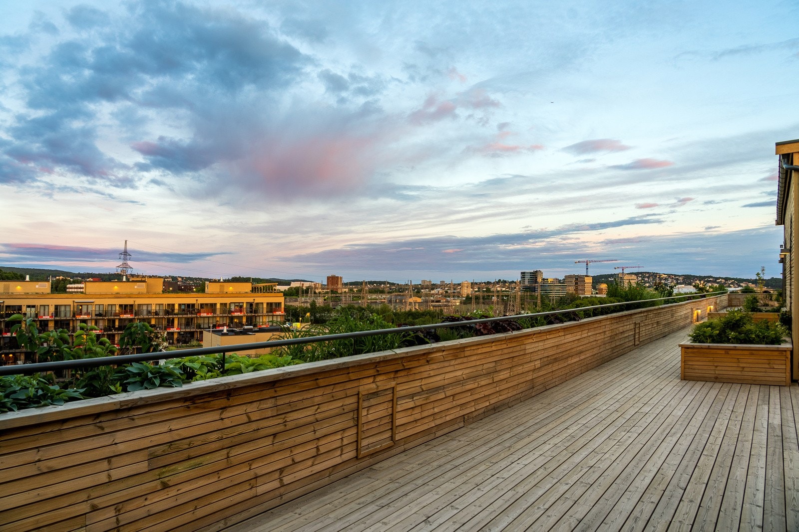 Det er innlagt vann på takterrassen, samt tilgang til toalletter Galleribilde