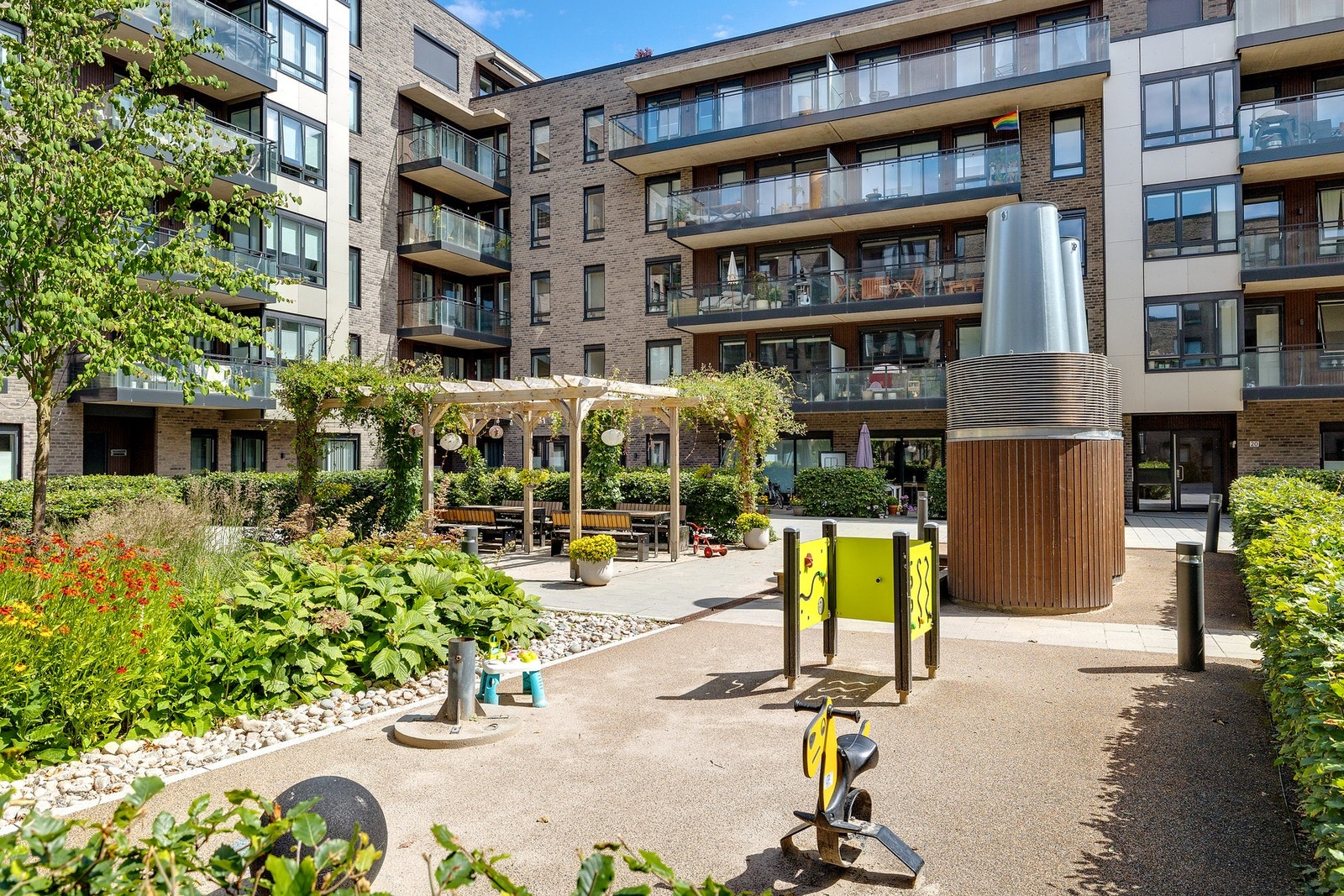 Det er etablert lekeområder for de minste Galleribilde