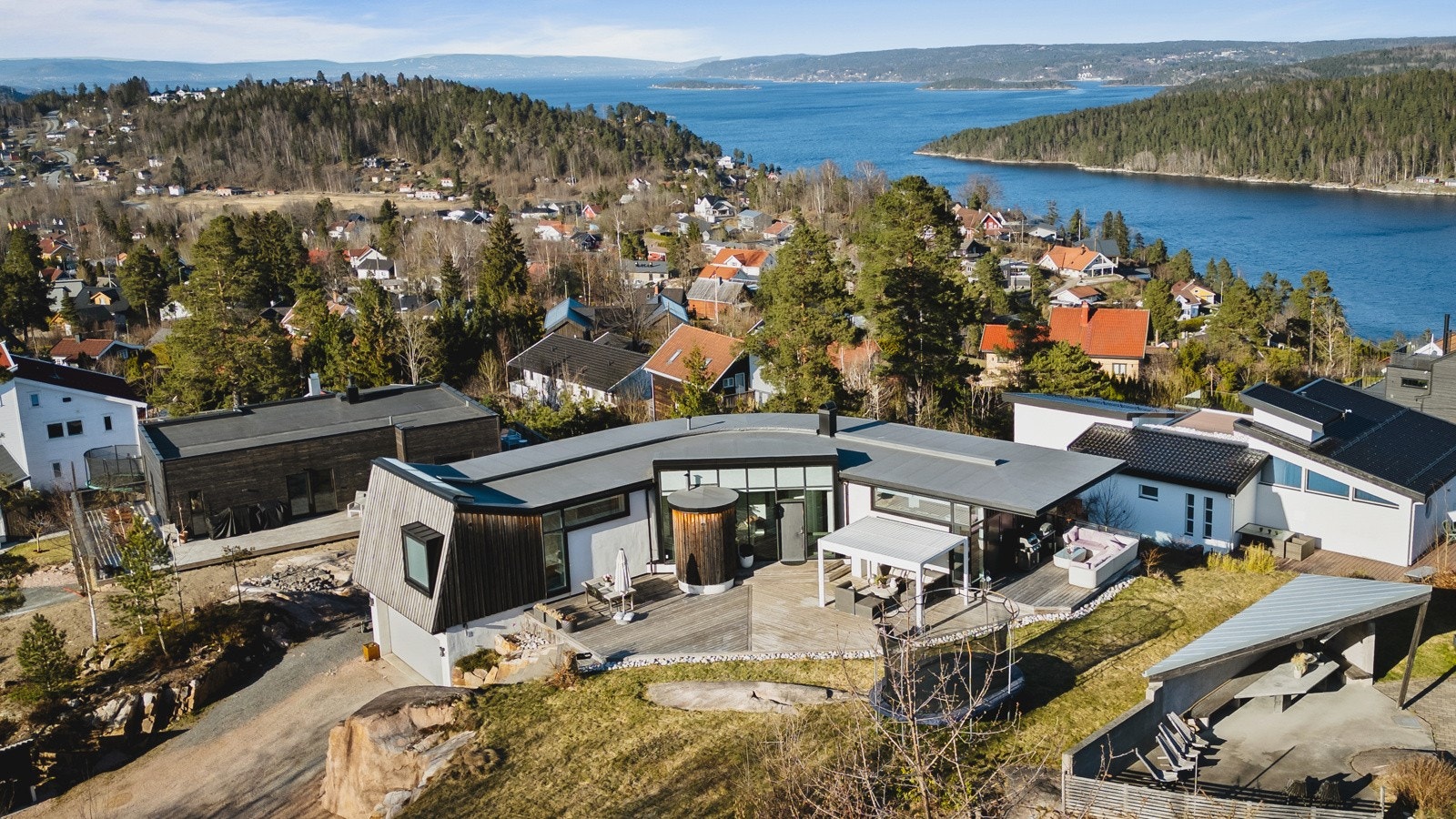 Kirkebergveien 9 til salgs ved Håvard Nilsen - EIE eiendomsmegling. Galleribilde