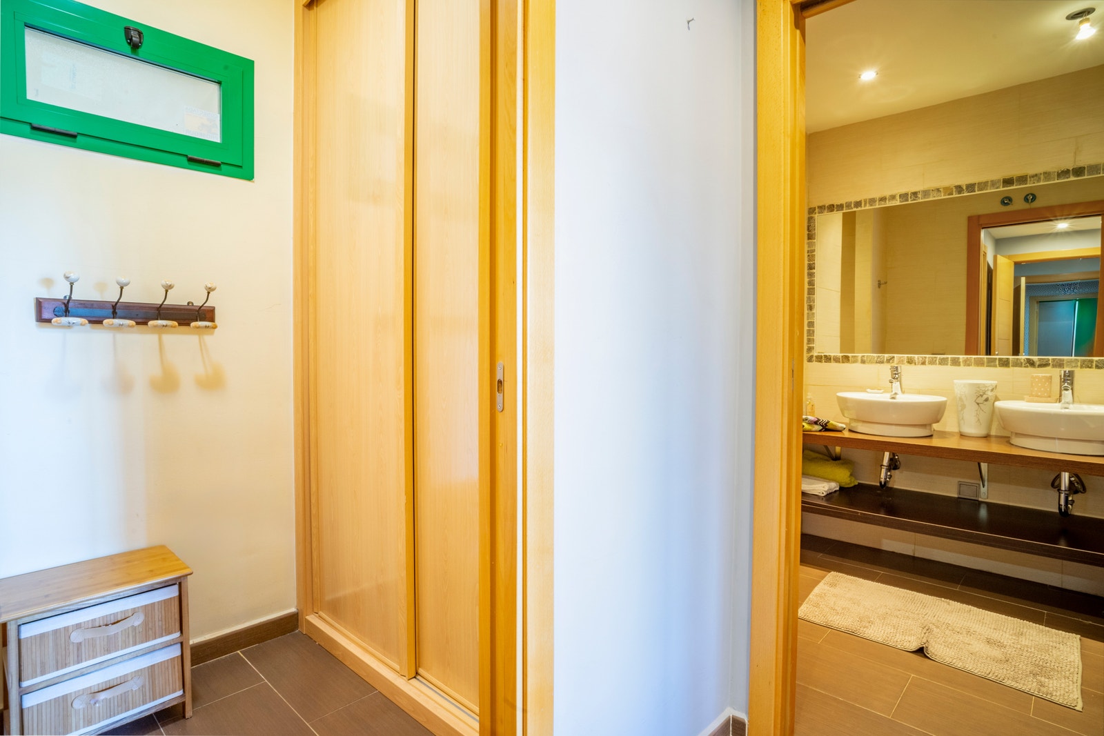 garderobe hovedsoverom Galleribilde